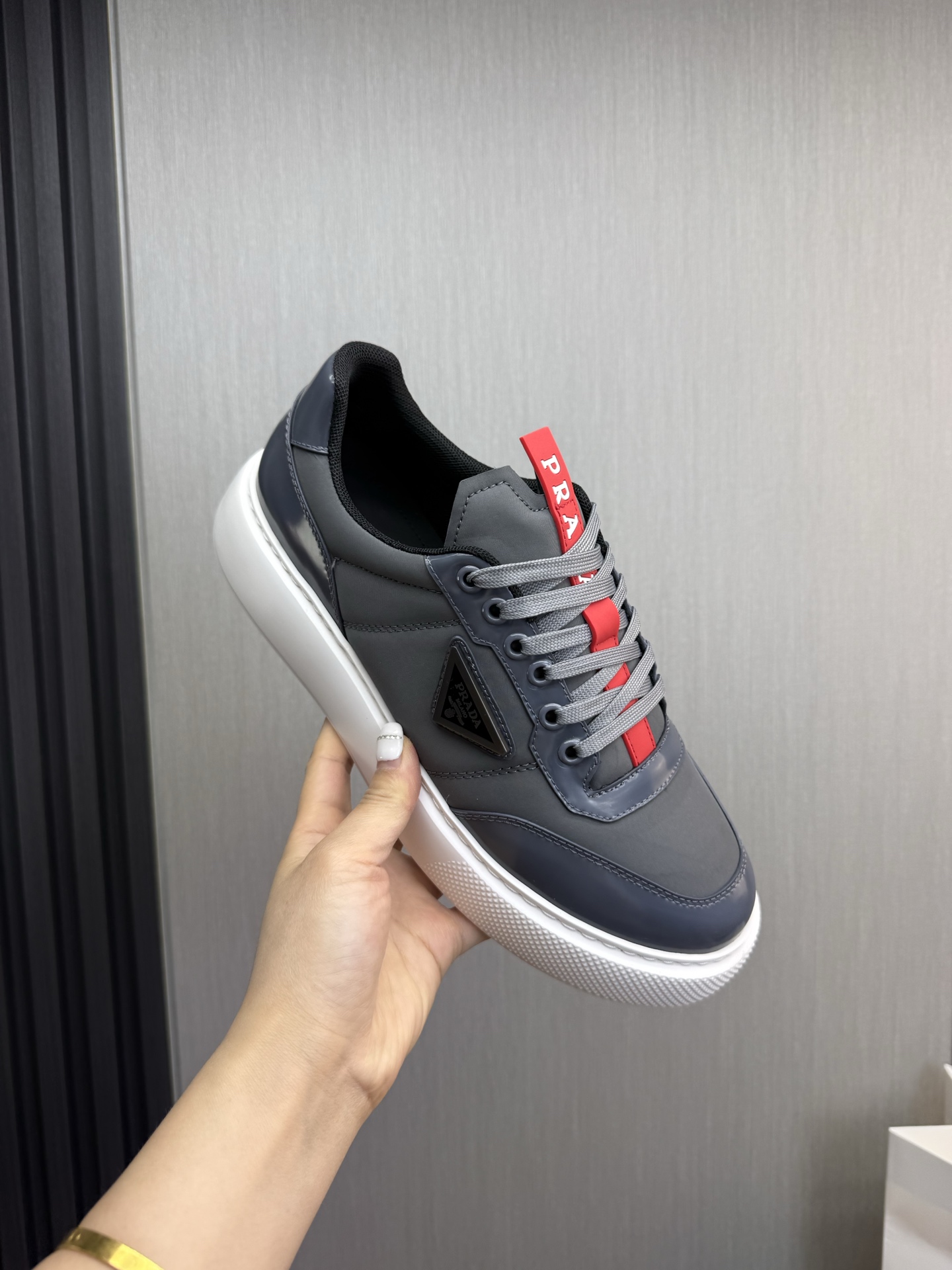 Prada Style Leather Men's Shoes style reference detail image 8 from source 782048