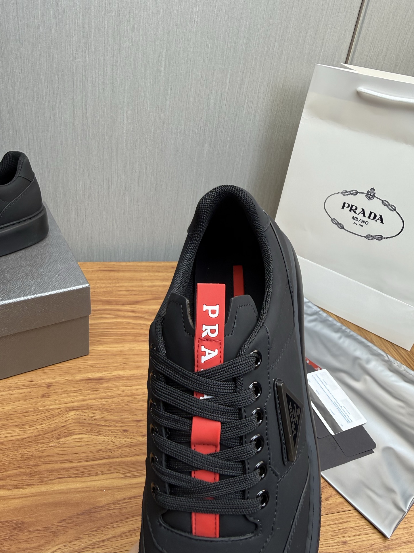 Prada Style Leather Men's Shoes style reference detail image 9 from source 782049