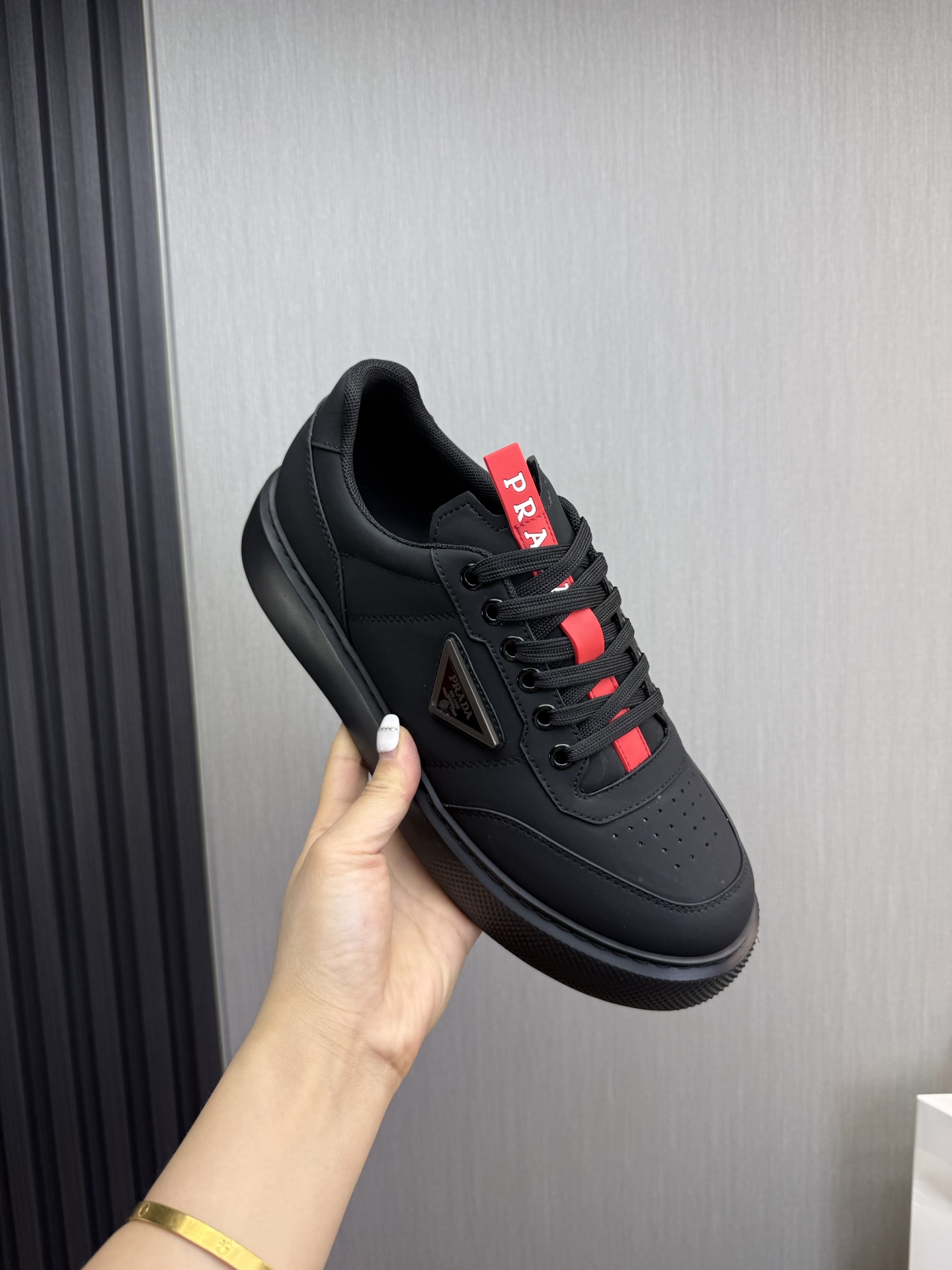 Prada Style Leather Men's Shoes style reference detail image 8 from source 782049