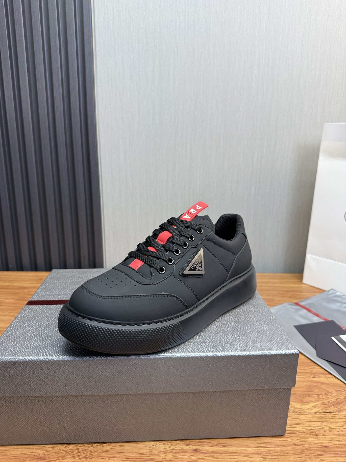 Prada Style Leather Men's Shoes style reference detail image 4 from source 782049