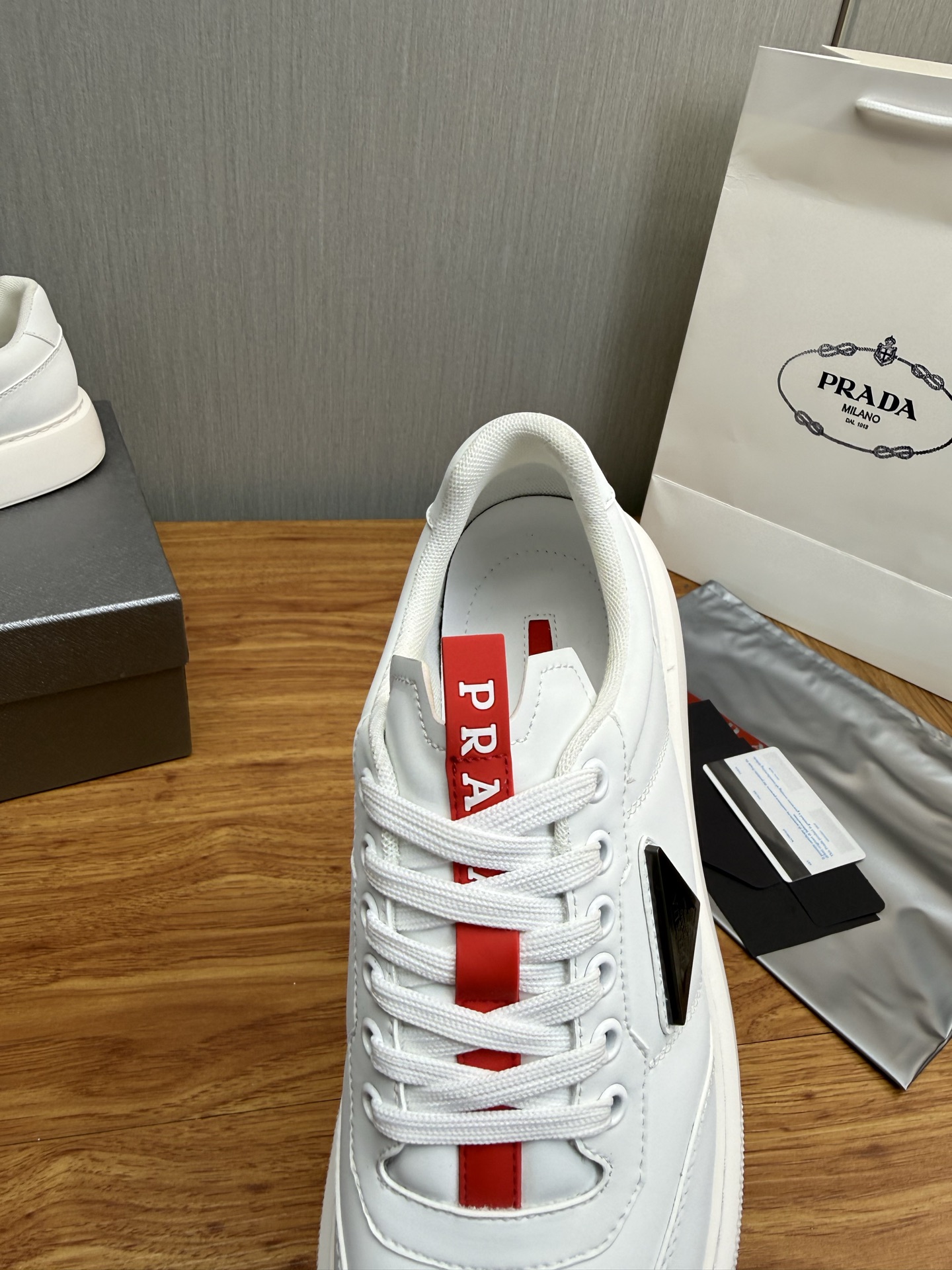 Prada Style Leather Men's Shoes style reference detail image 9 from source 782050