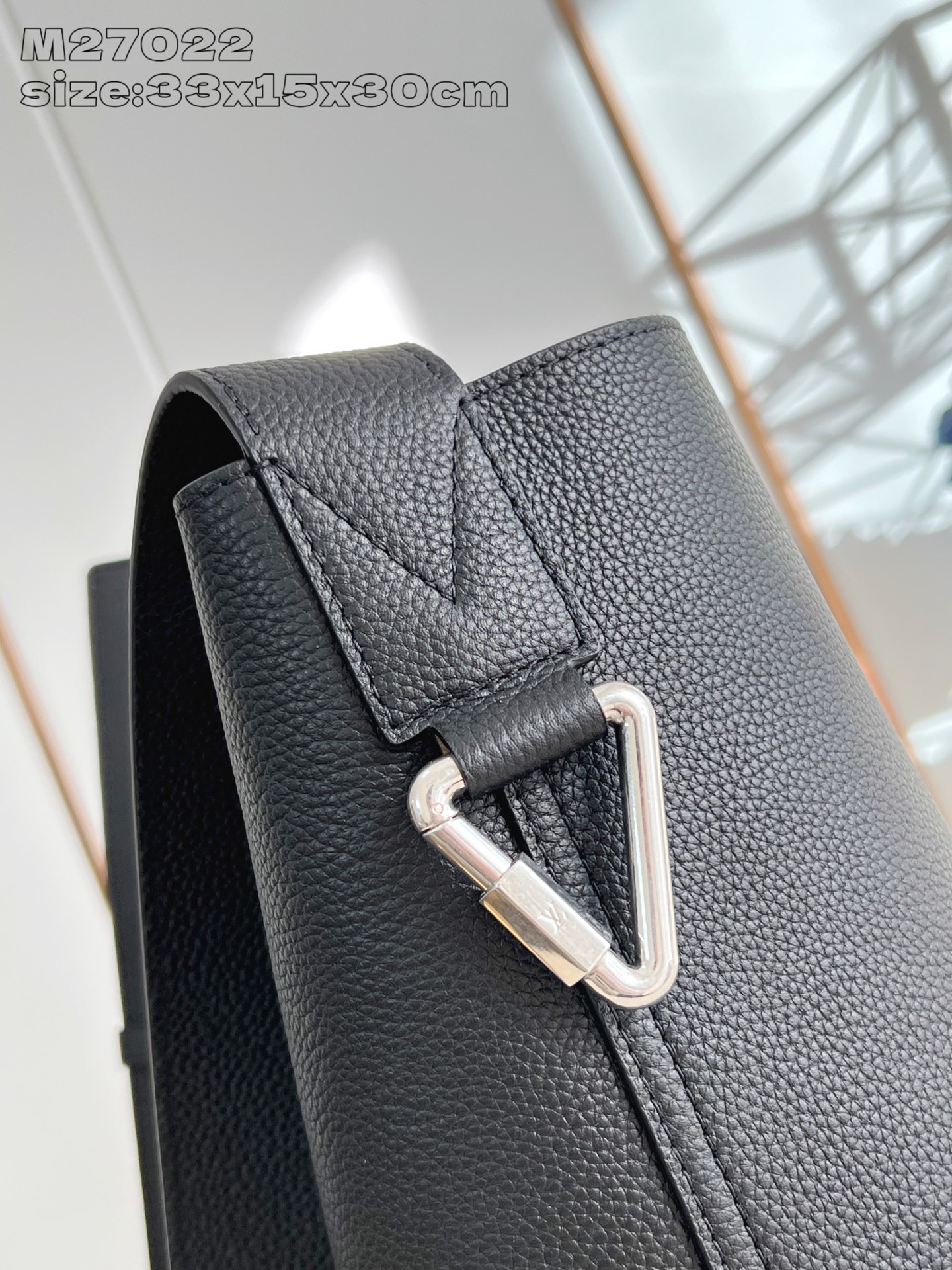Louis Vuitton Haute Couture Classic Luxury Handbag Shoulder Crossbody 5