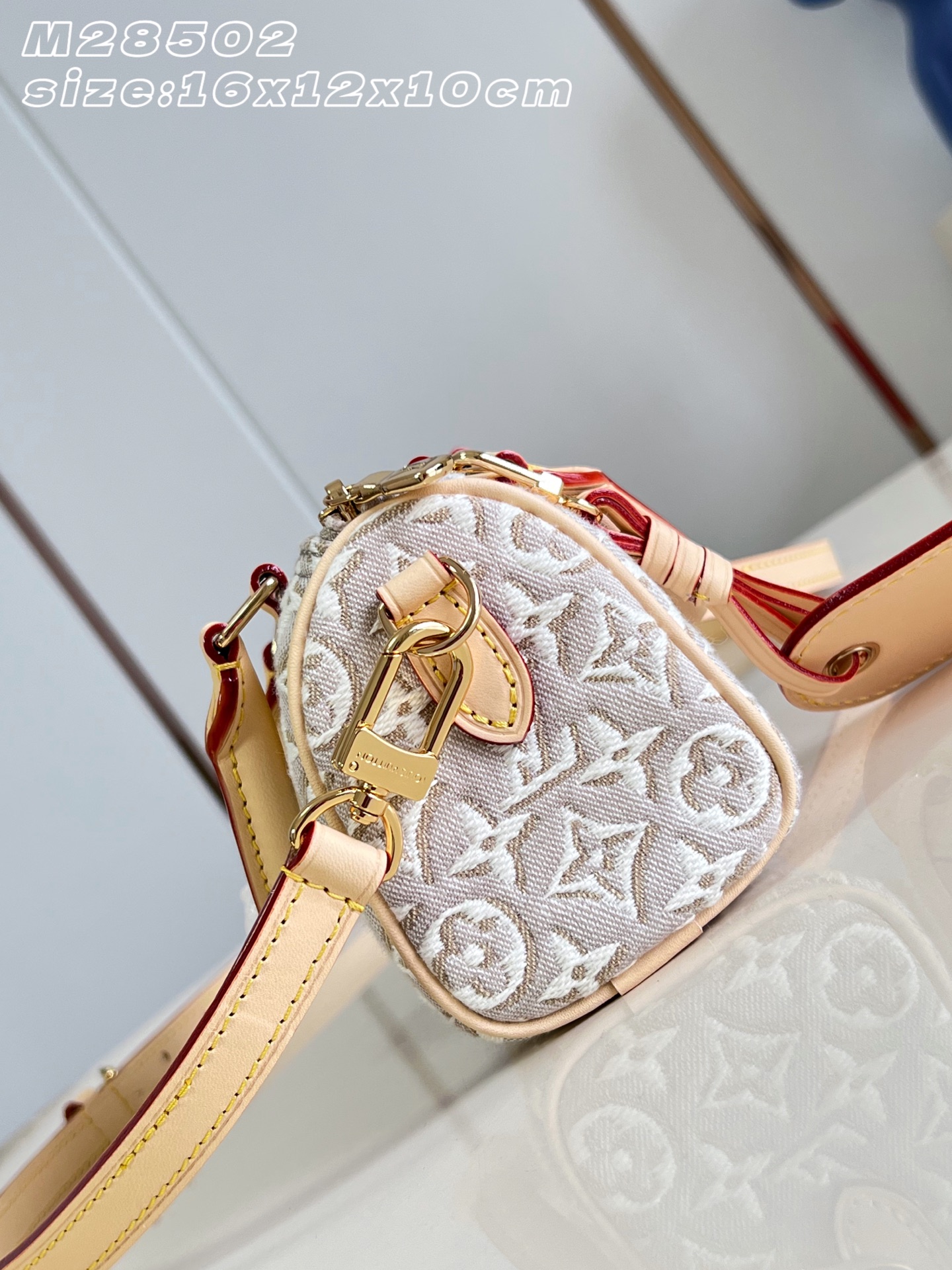 Louis Vuitton Luxury Handbag Collection 4