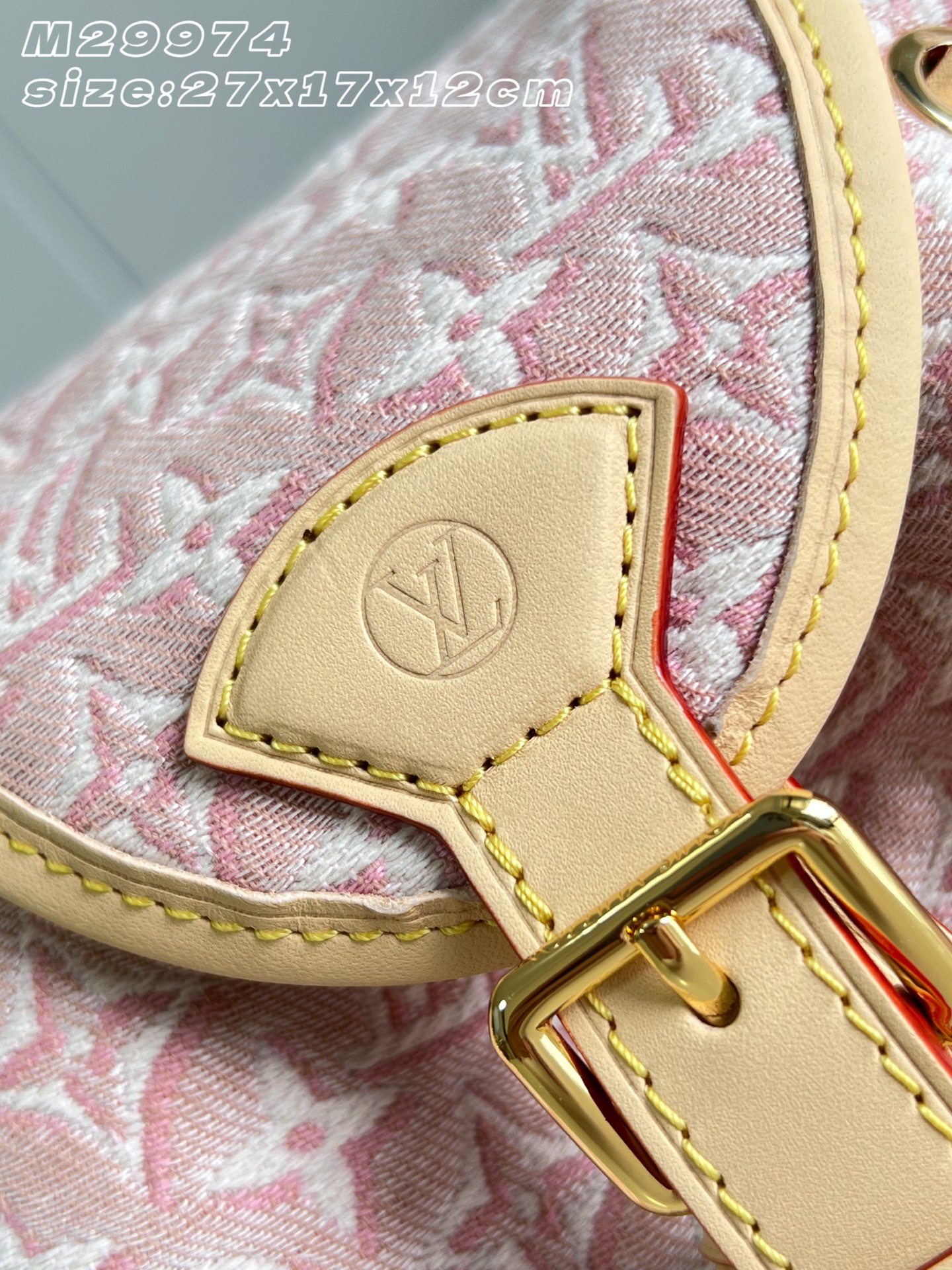 路易威登 Louis Vuitton 奢华美妆口红唇膏护肤彩妆 #DFDCBEE9 2
