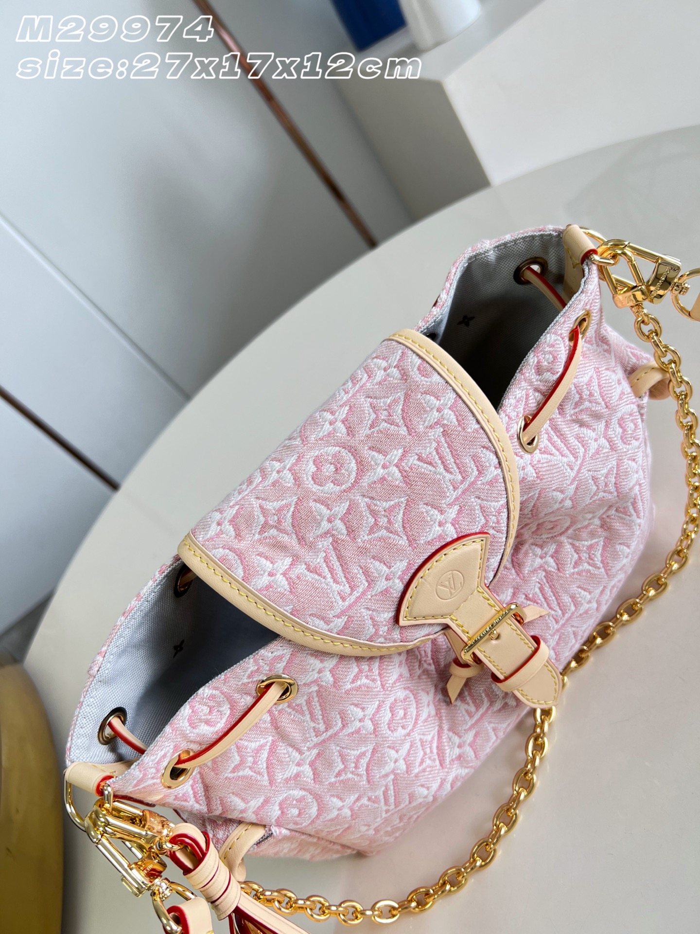 路易威登 Louis Vuitton 奢华美妆口红唇膏护肤彩妆 #DFDCBEE9 8