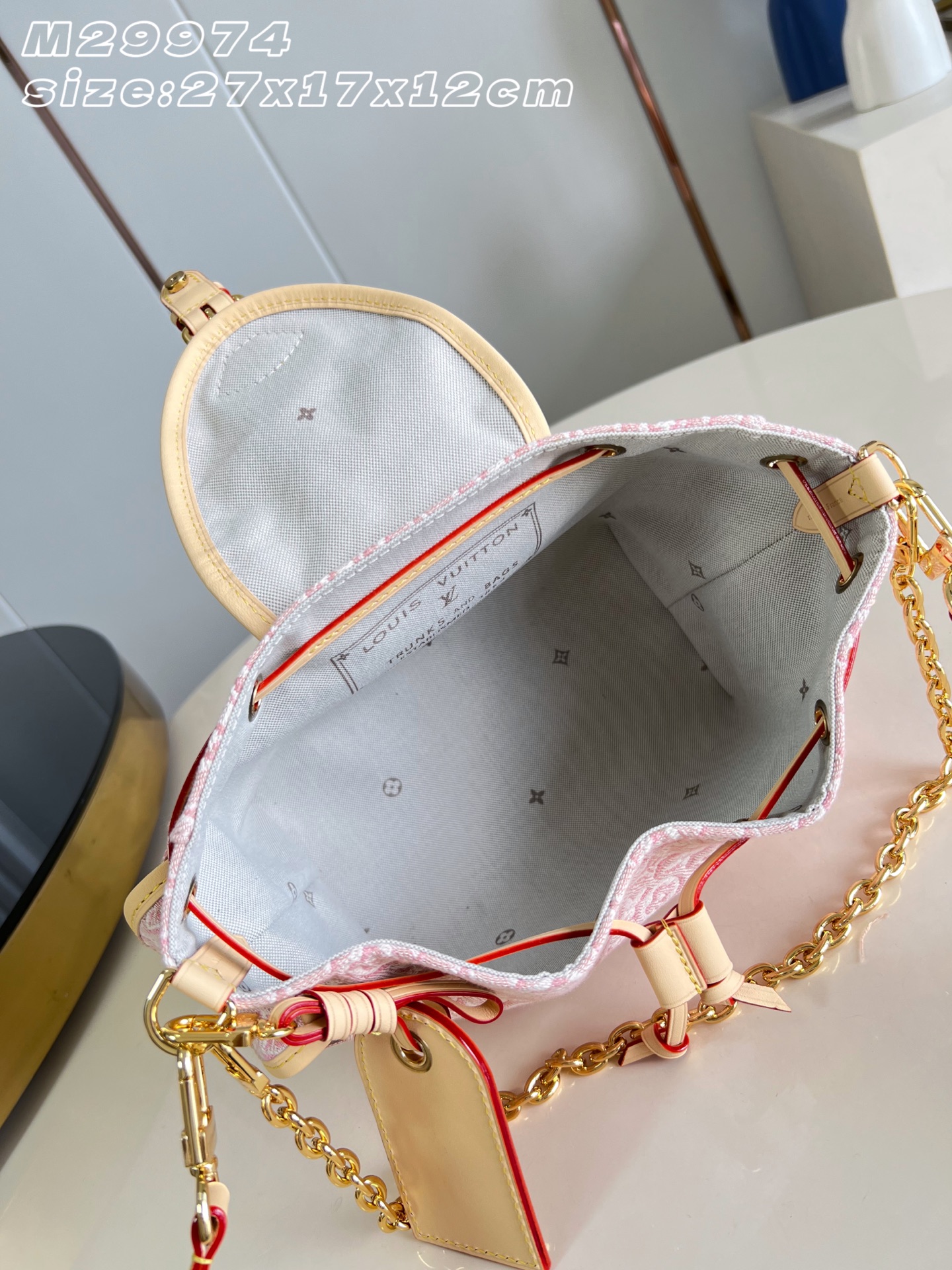路易威登 Louis Vuitton 奢华美妆口红唇膏护肤彩妆 #DFDCBEE9 9