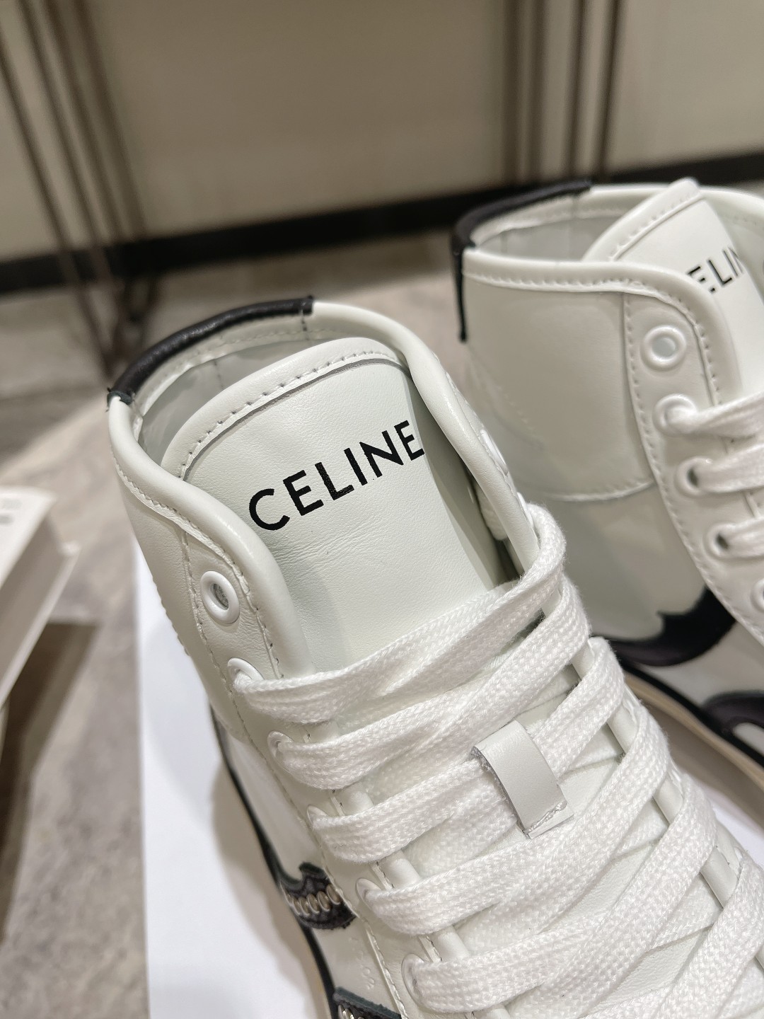 男10Celine2024新款牛皮高帮休闲鞋系列上新简约休闲牛皮小白鞋上脚舒适度一流增高显瘦随性百搭首选