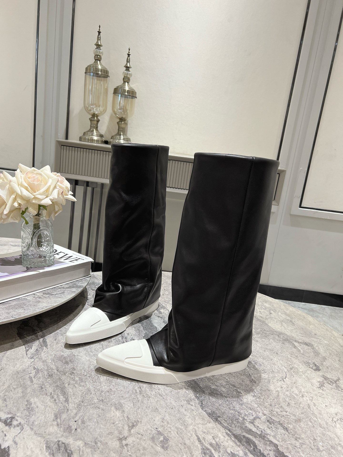 “1080 DYMONLATERY Black White Casual Shoes with 3cm Increase for Sports Street Styling”