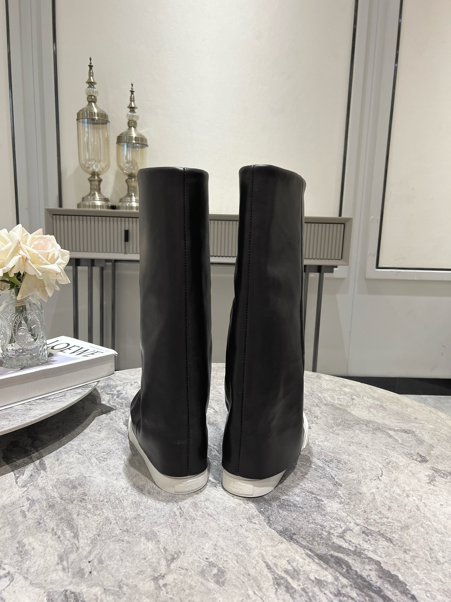 “1080 DYMONLATERY Black White Casual Shoes with 3cm Increase for Sports Street Styling” - 图片 9