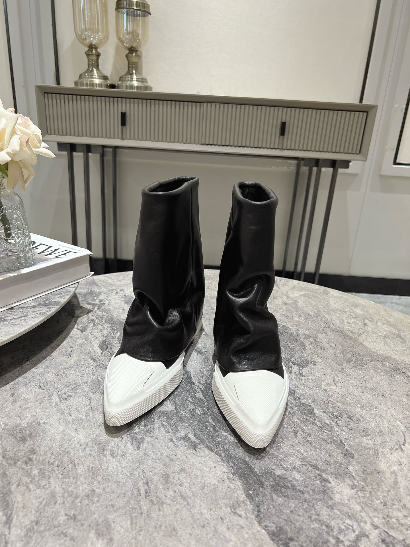 “840 DYMONLATERY Black and White Casual Shoes with 3cm Height Increase and Sporty Style” - 图片 3