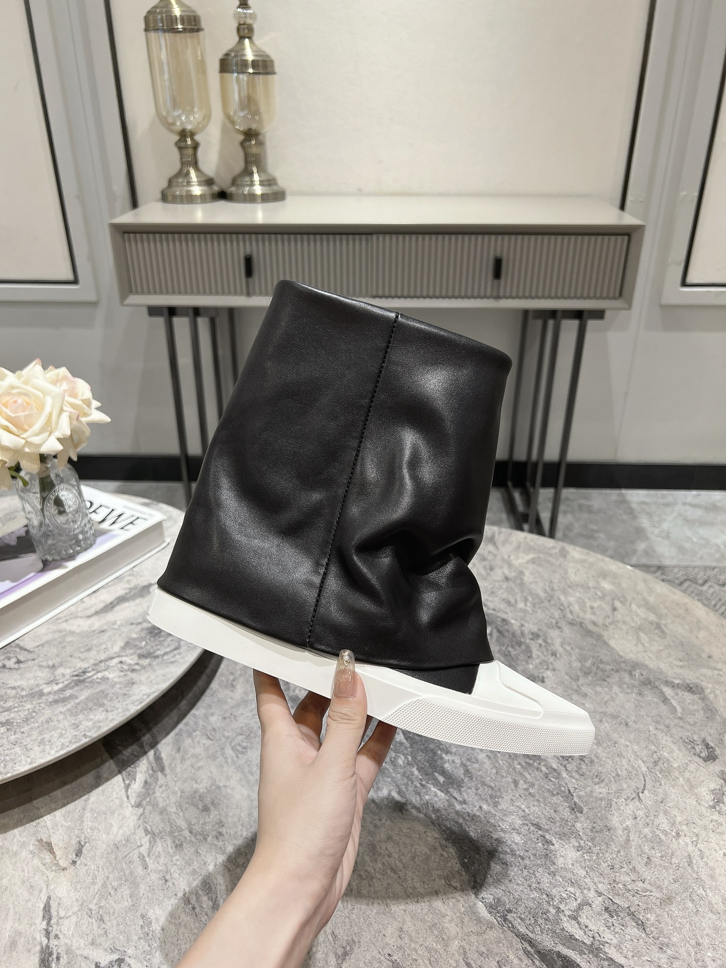 “840 DYMONLATERY Black and White Casual Shoes with 3cm Height Increase and Sporty Style” - 图片 2