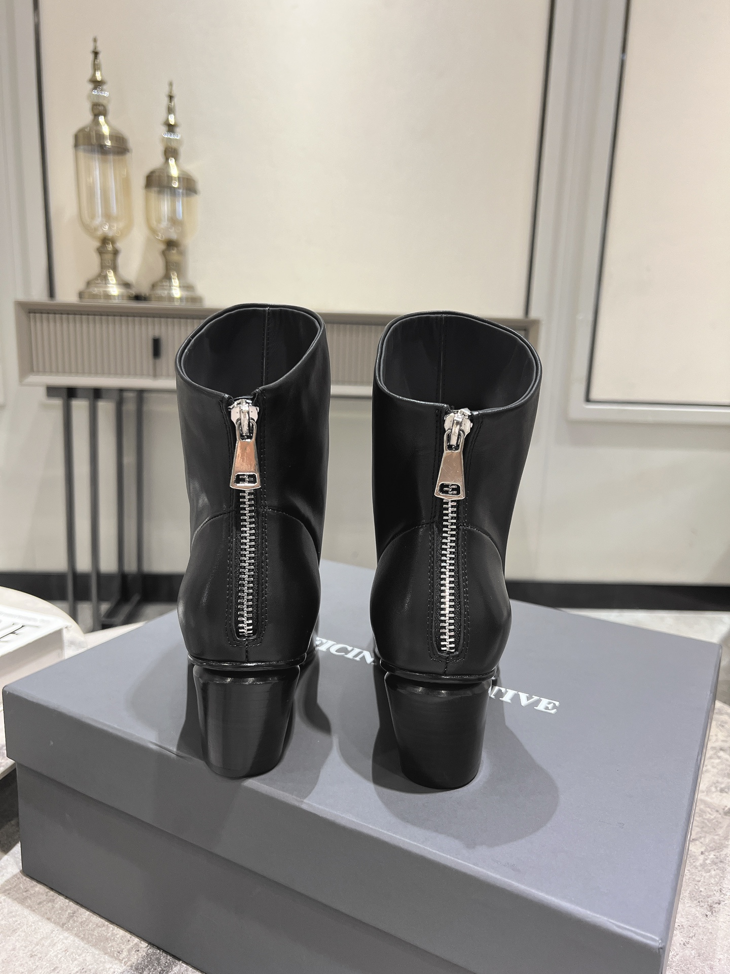 Officine Creative 24 New Winter Hand-Made Short Boots: Cool Girl Style with Fluffy Suit - 图片 7