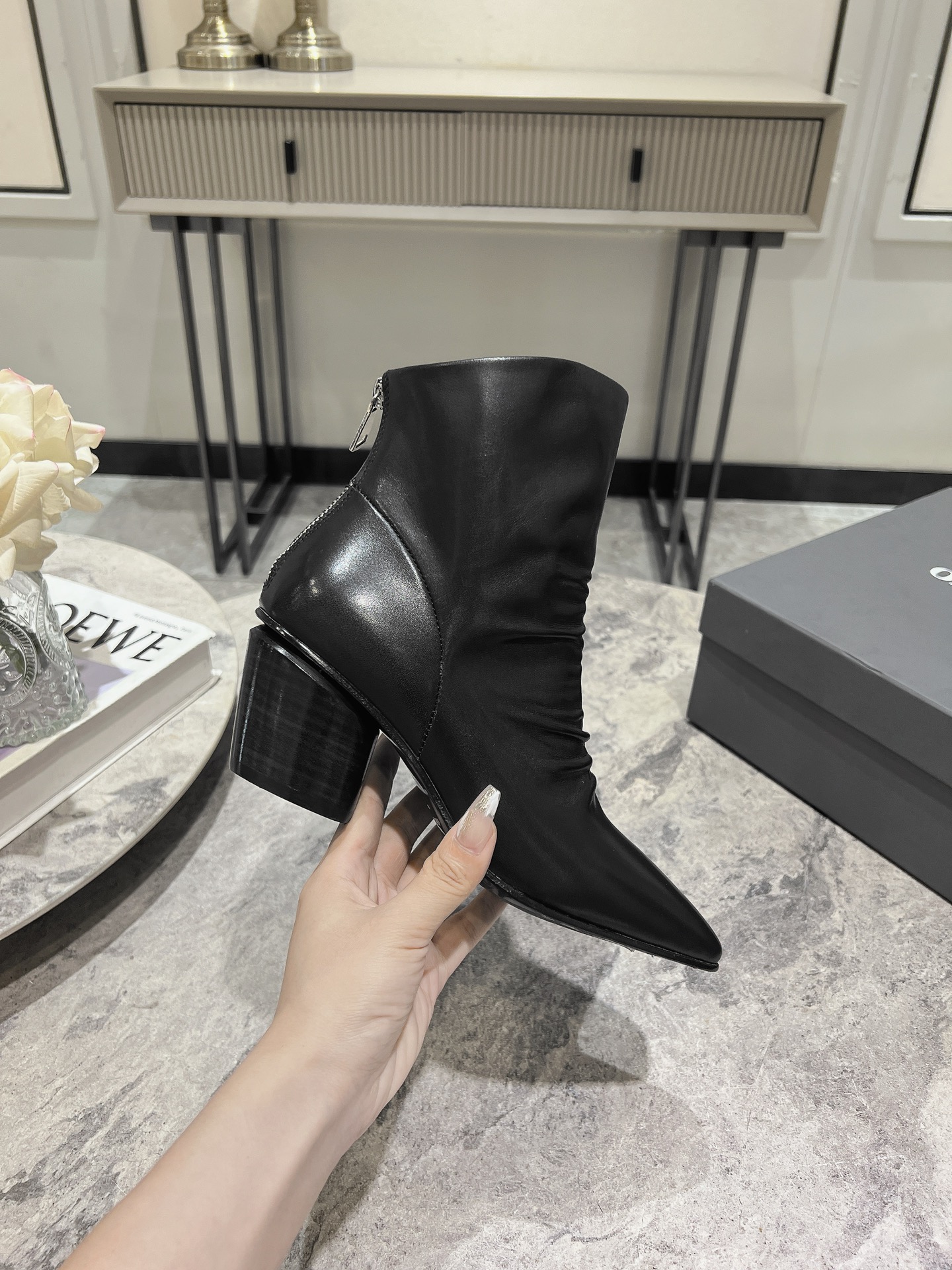 Officine Creative 24 New Winter Hand-Made Short Boots: Cool Girl Style with Fluffy Suit