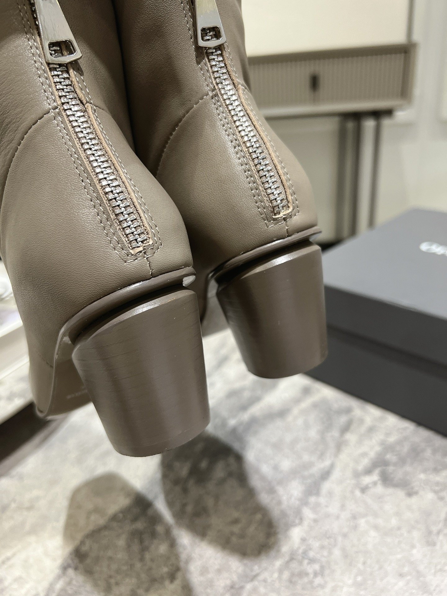 Officine Creative Winter Hand-Made Short Boots: Cool Girl Style with Fluffy Suit - 图片 9