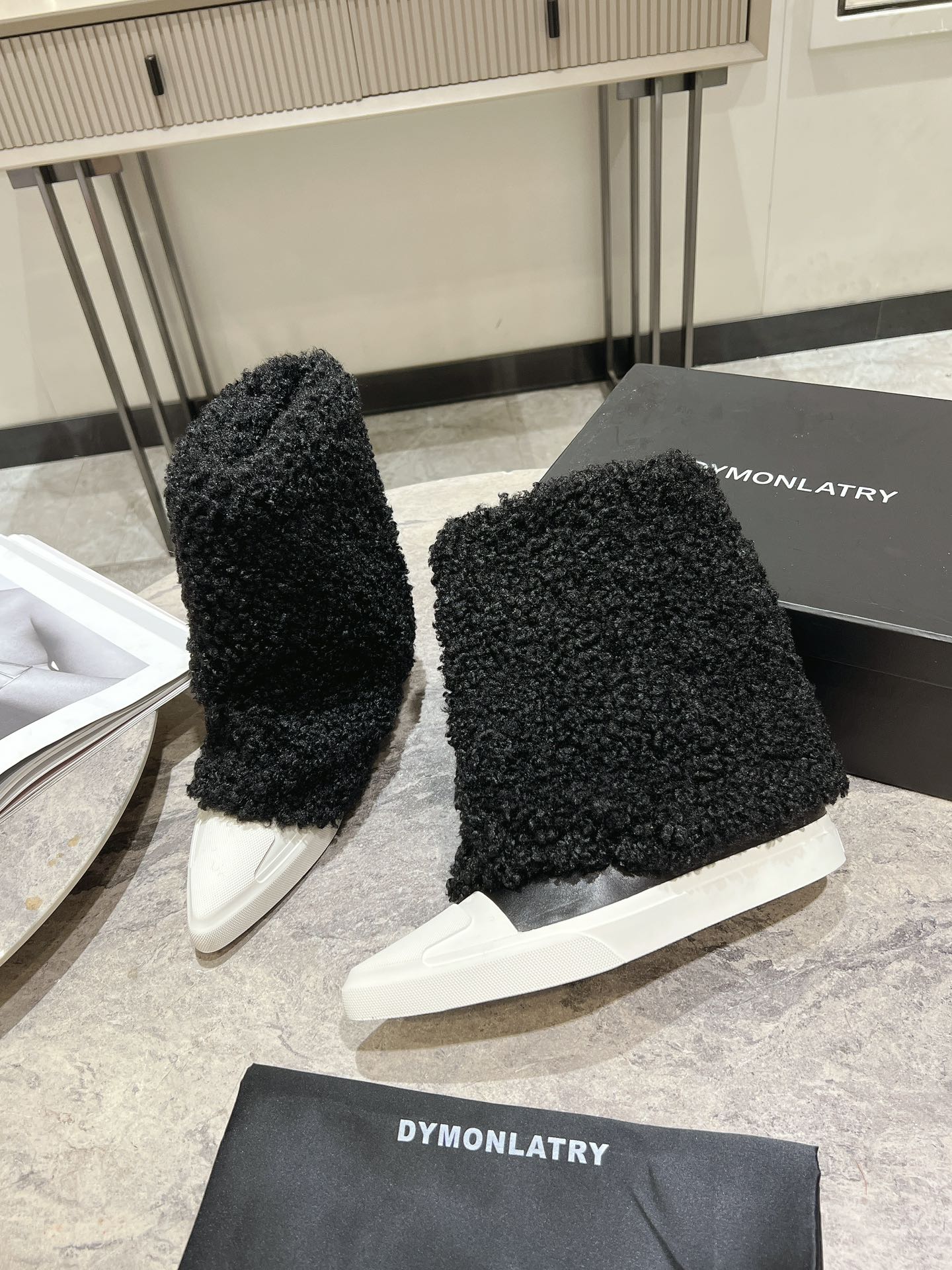 “Black Street Style Shoes with 3cm Height Increase, Sports Comfort, and Casual White-Faced Design – Size 35-39” - 图片 4