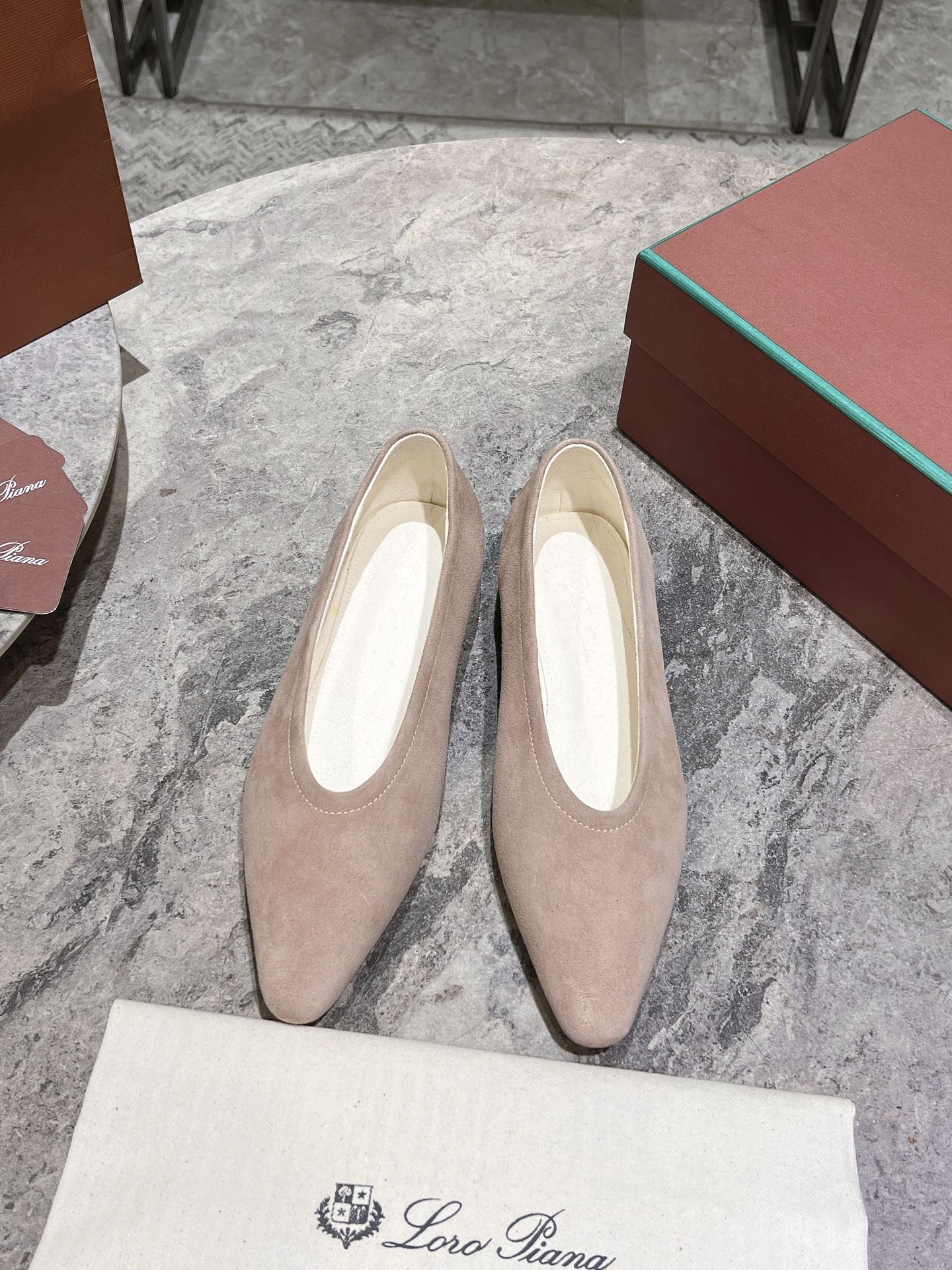 --loro piana lp puntera puntiaguda plana zapatos individuales Loro Piana  24 primavera y verano bruj