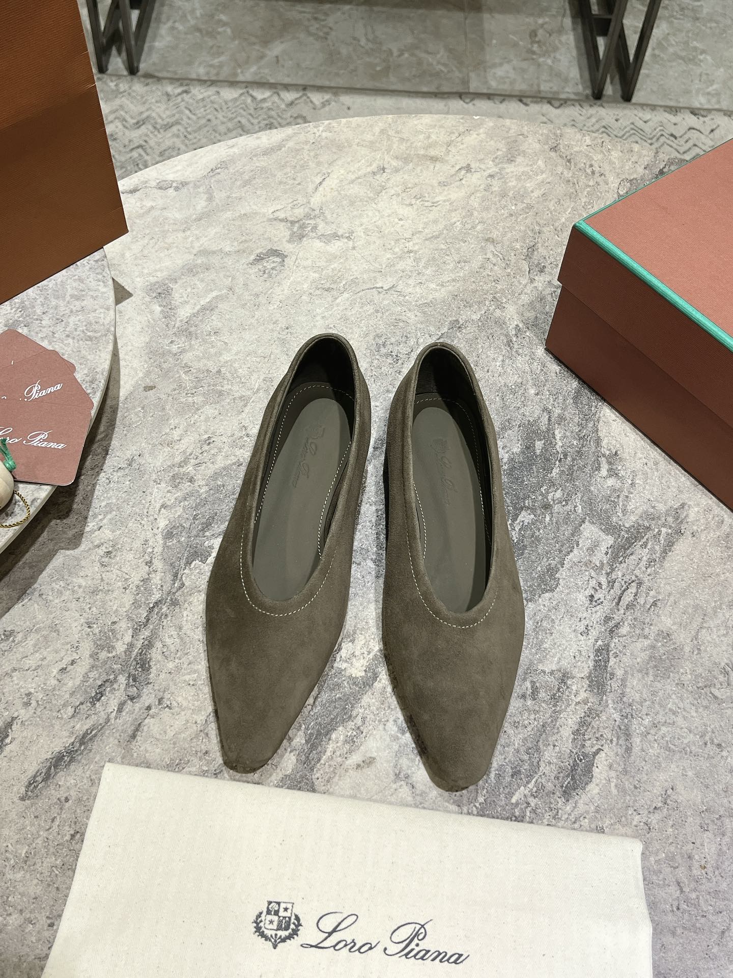 --loro piana lp puntera puntiaguda plana zapatos individuales Loro Piana  24 primavera y verano bruj