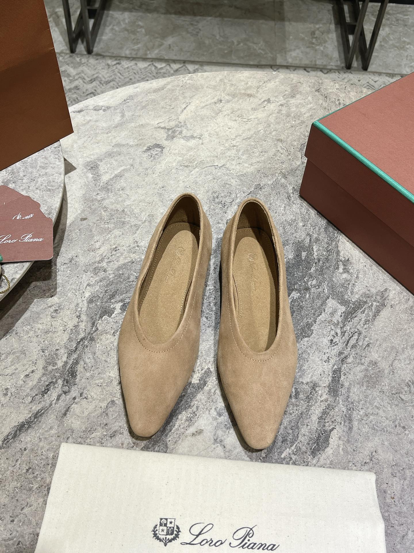 --loro piana lp puntera puntiaguda plana zapatos individuales Loro Piana  24 primavera y verano bruj
