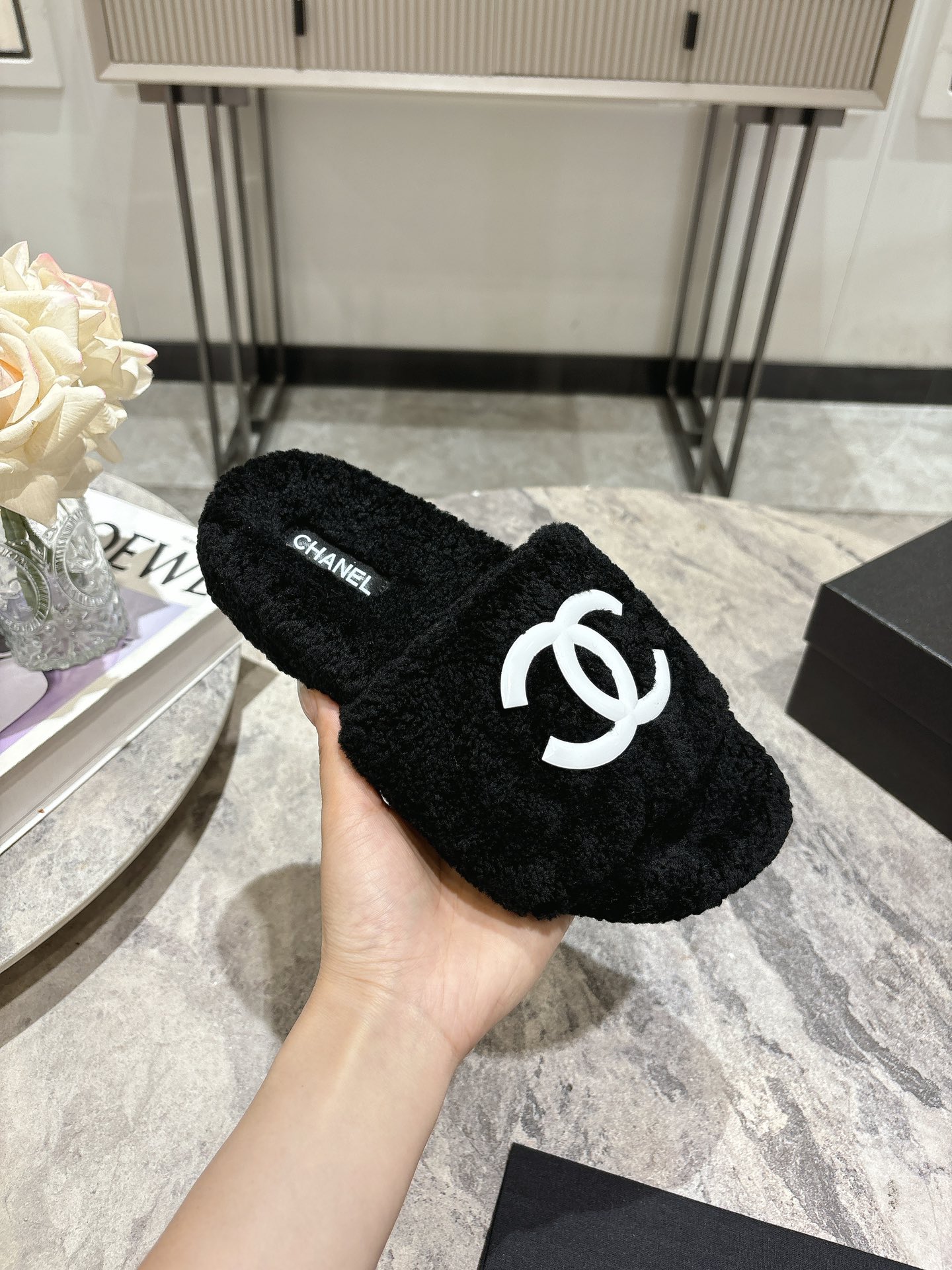 Chanel Schoenen Pantoffels Rubber Wol