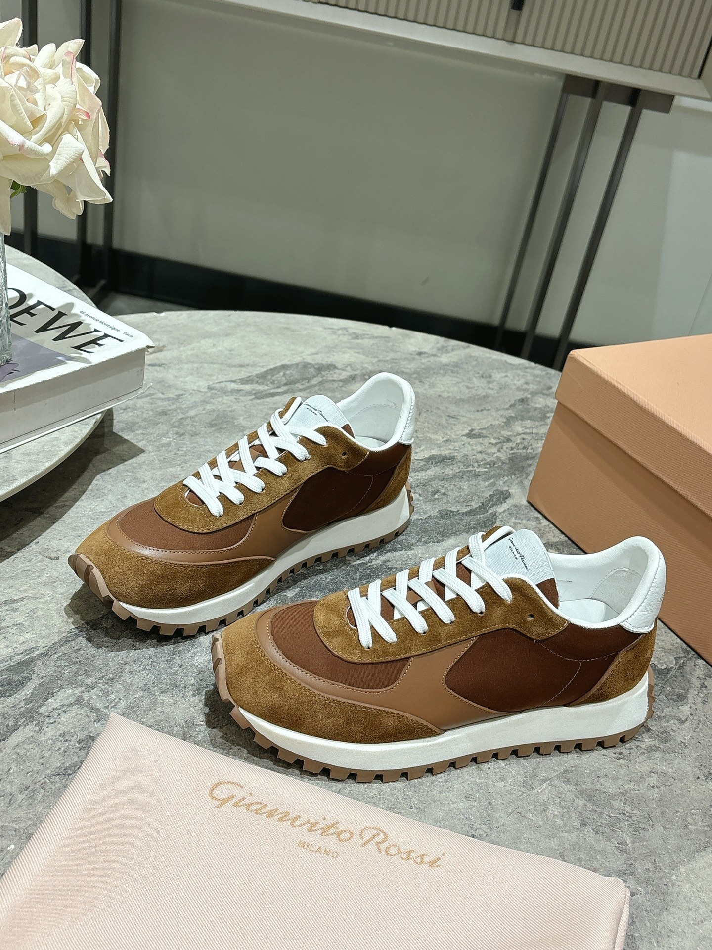 Gianvito Rossi 25ss Retro Sneakers: Stylish, Comfortable, and Fashionable in Hair 800 - 图片 3