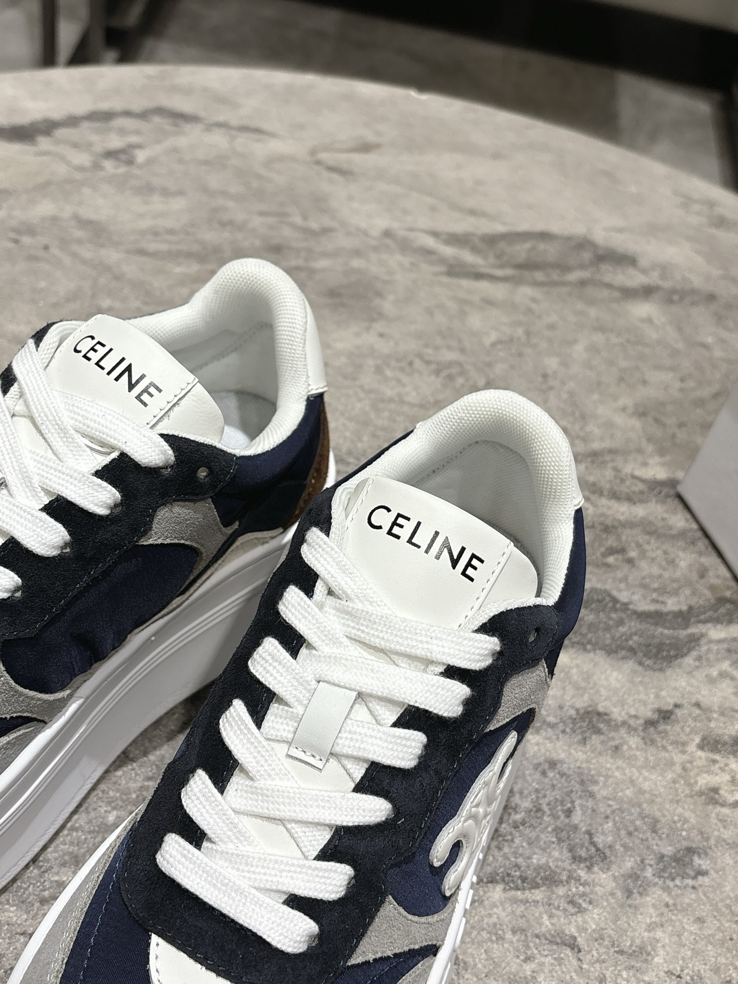 Celine Runner Sneakers: Elevated Comfort, Iconic Design, Spring/Summer 2025 9 i1743183571341 158 0 7