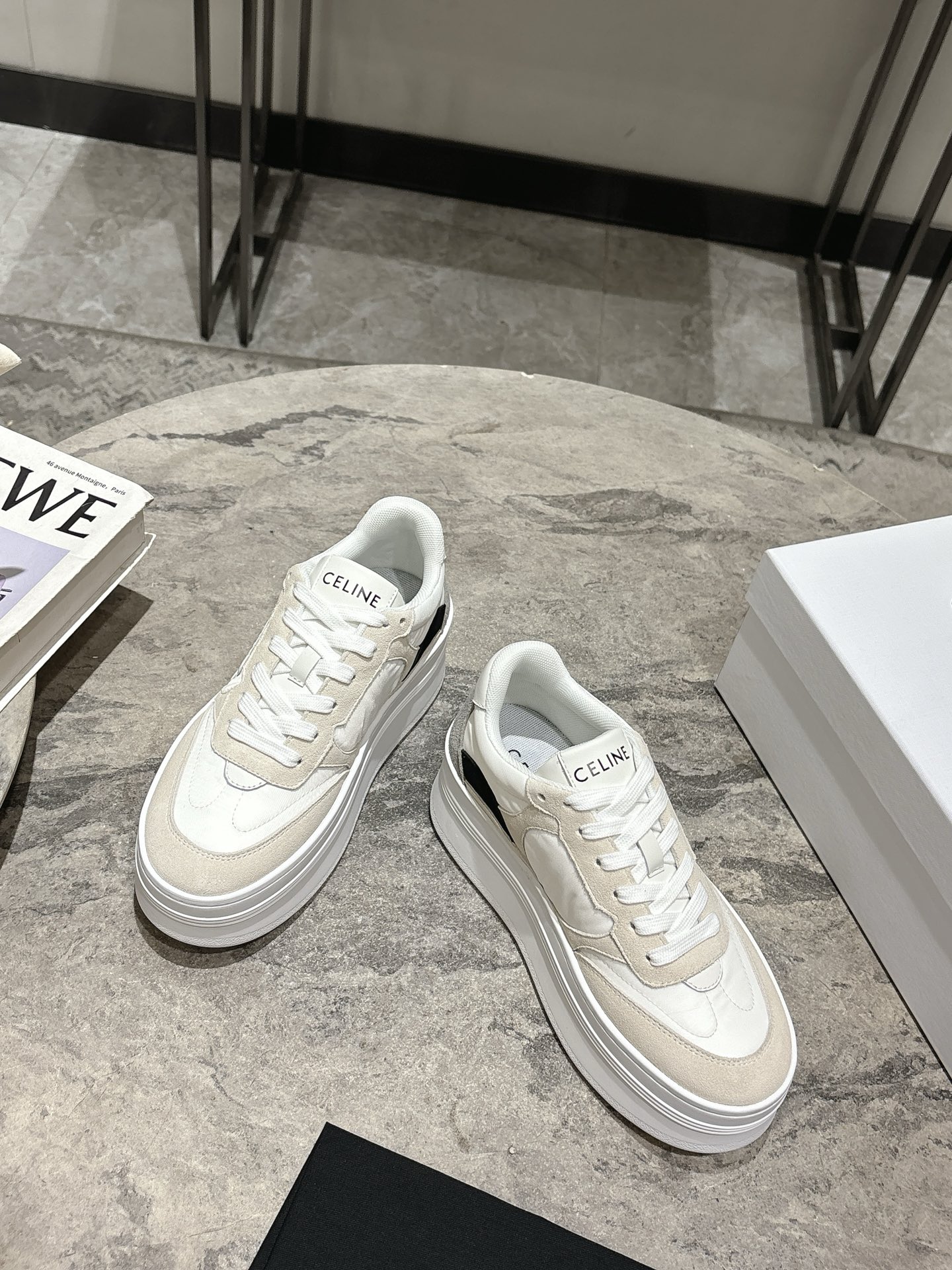 Celine Runner Sneakers: Iconic Triomphe Logo, Platform Sole, and Premium Leather 5 i1743183589091 2405 0 2