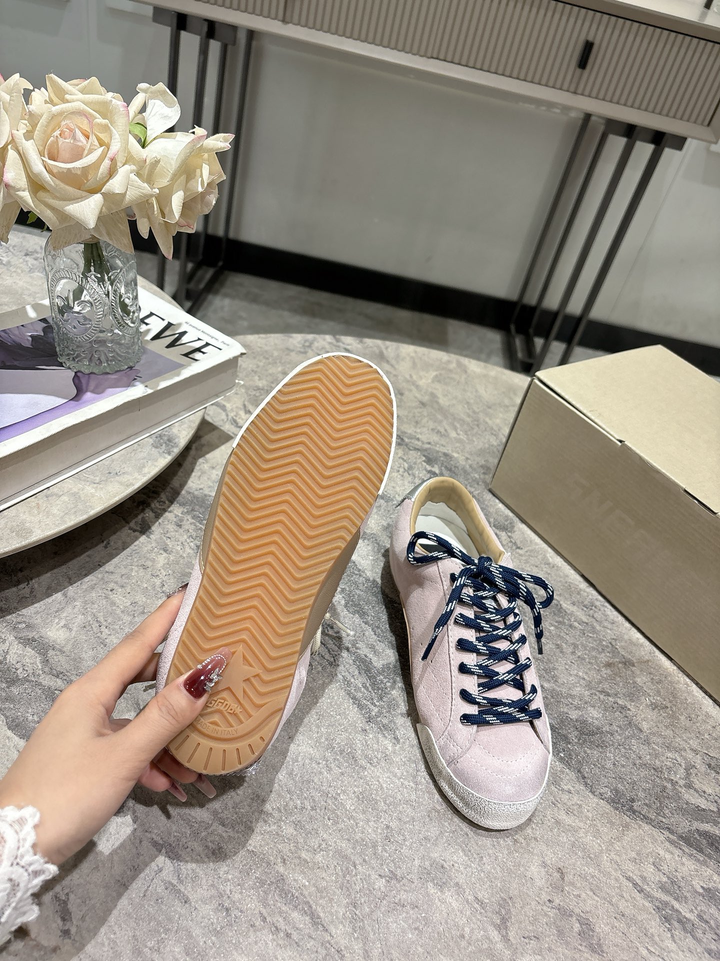 Golden Goose 25SS True Star Sneakers: Korean Limited Edition, Unisex Style 6 i1744130703325 7601 0 4