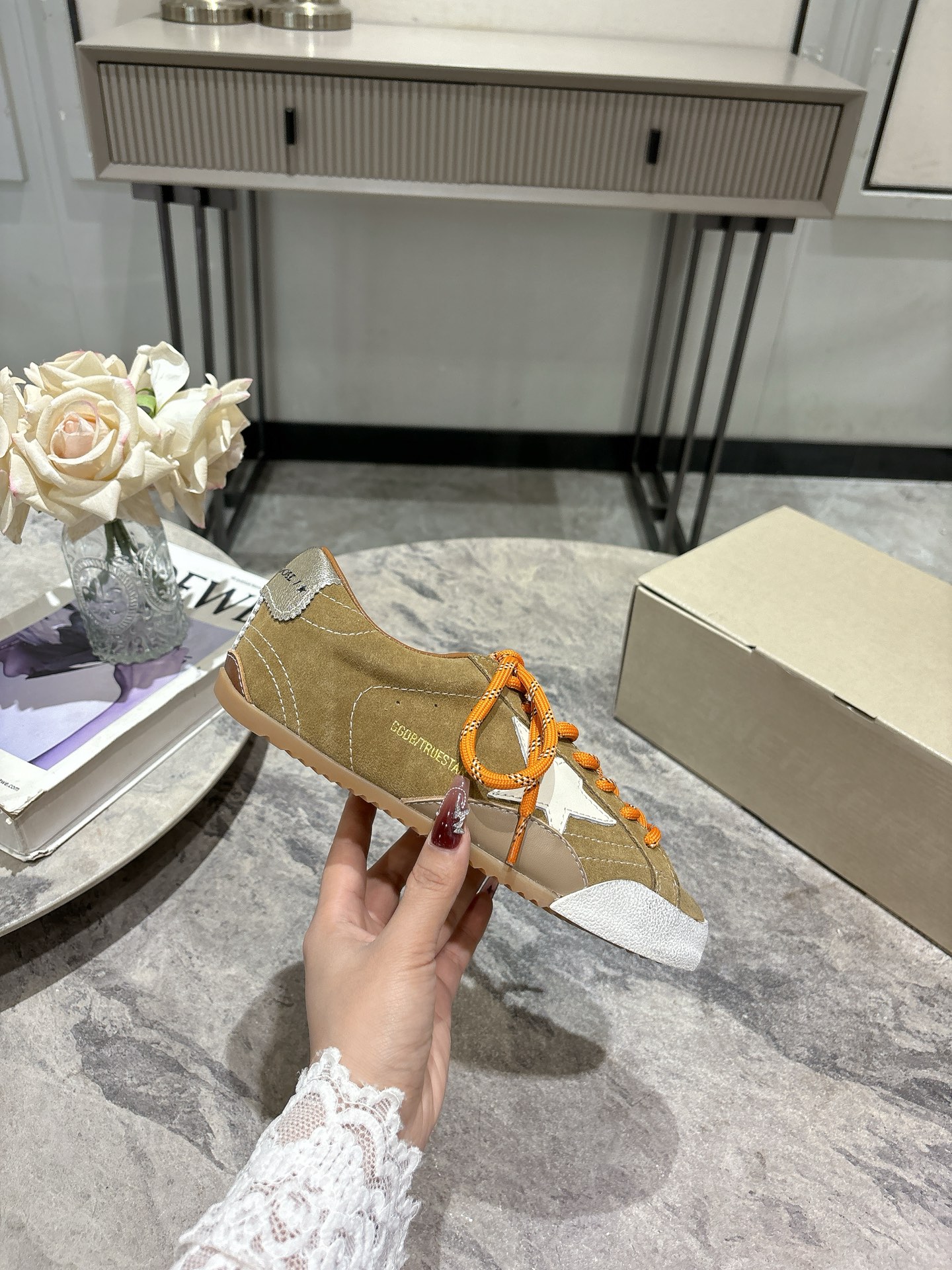 Golden Goose True Star Suede Sneakers with Contrasting Laces for Men and Women 7 i1744130710701 6832 0 5