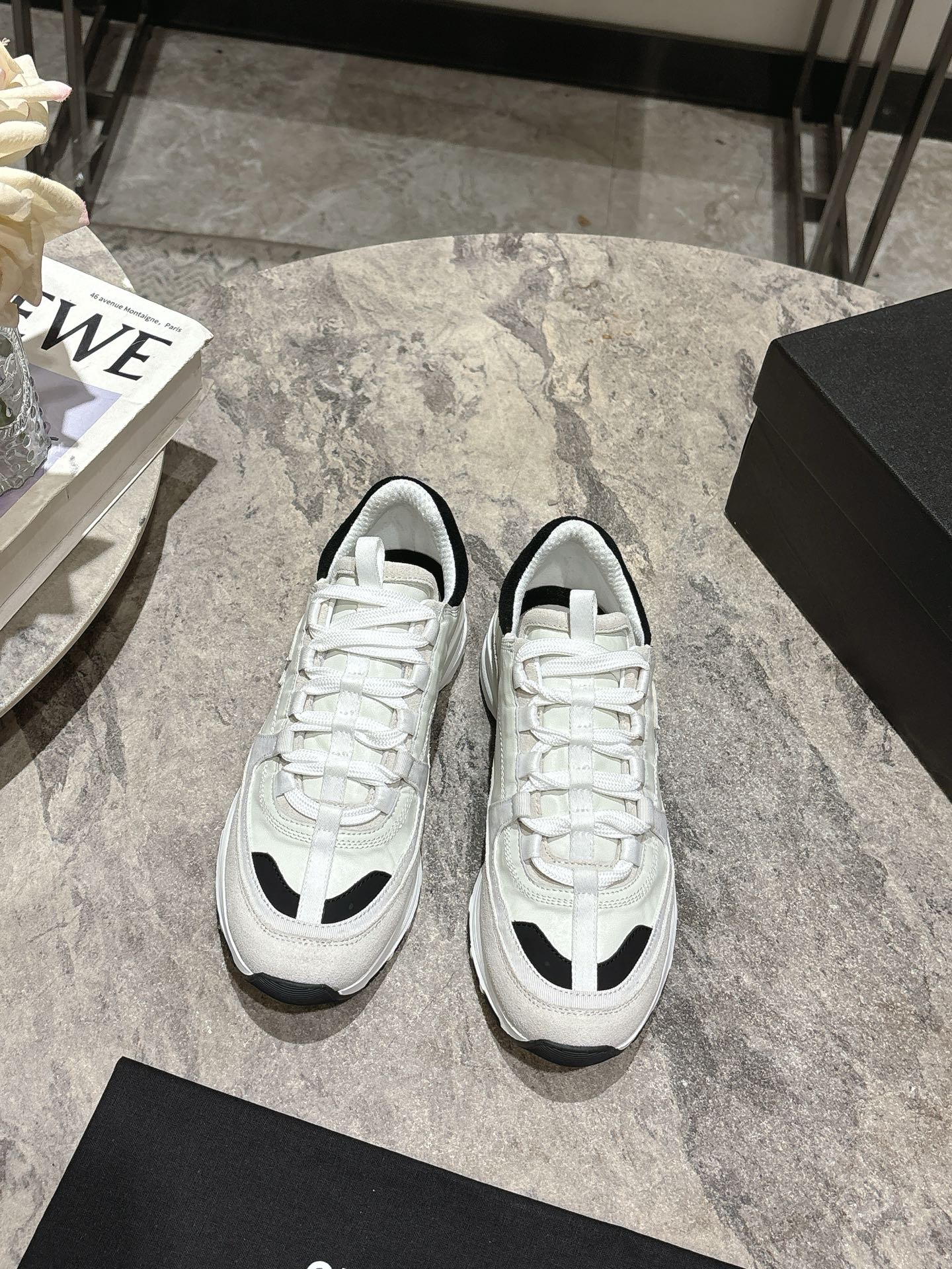 NO:412949,, Chanel Chanel's latest 25C casual sports shoes, original mold customization, invincible and beautiful and easy to wear, absolutely fairy style, super comfortable, high-end and durable color matching, versatile, casual casual sports style, cool and natural, interpreting Chanel's fashionable feminine temperament, upper custom imported calfskin customized matte calfskin mesh inner lining original one-to-one professional custom mesh original custom mold opening TPU combination sole Women's size 35-39 (40 custom made), casual shoes/sports shoes, chanel, chanel, sneakers, cowhide19860909, Chanel 香奈儿最新25C休闲运动鞋 原版模具定制 无敌漂亮又好穿 绝对仙女款 超级舒服,配色高级耐看 百搭 率性的休闲运动风,飒爽又自然,演绎香奈儿的时髦女性气质 鞋面 采用定制进口小牛皮定制磨砂小牛皮 网布 内里 原版一比一专业定制网布 原版定制开模TPU组合大底 女码35-39(40定做),休闲鞋/运动鞋,chanel,chanel,sneakers,cowhide,Women's Shoes