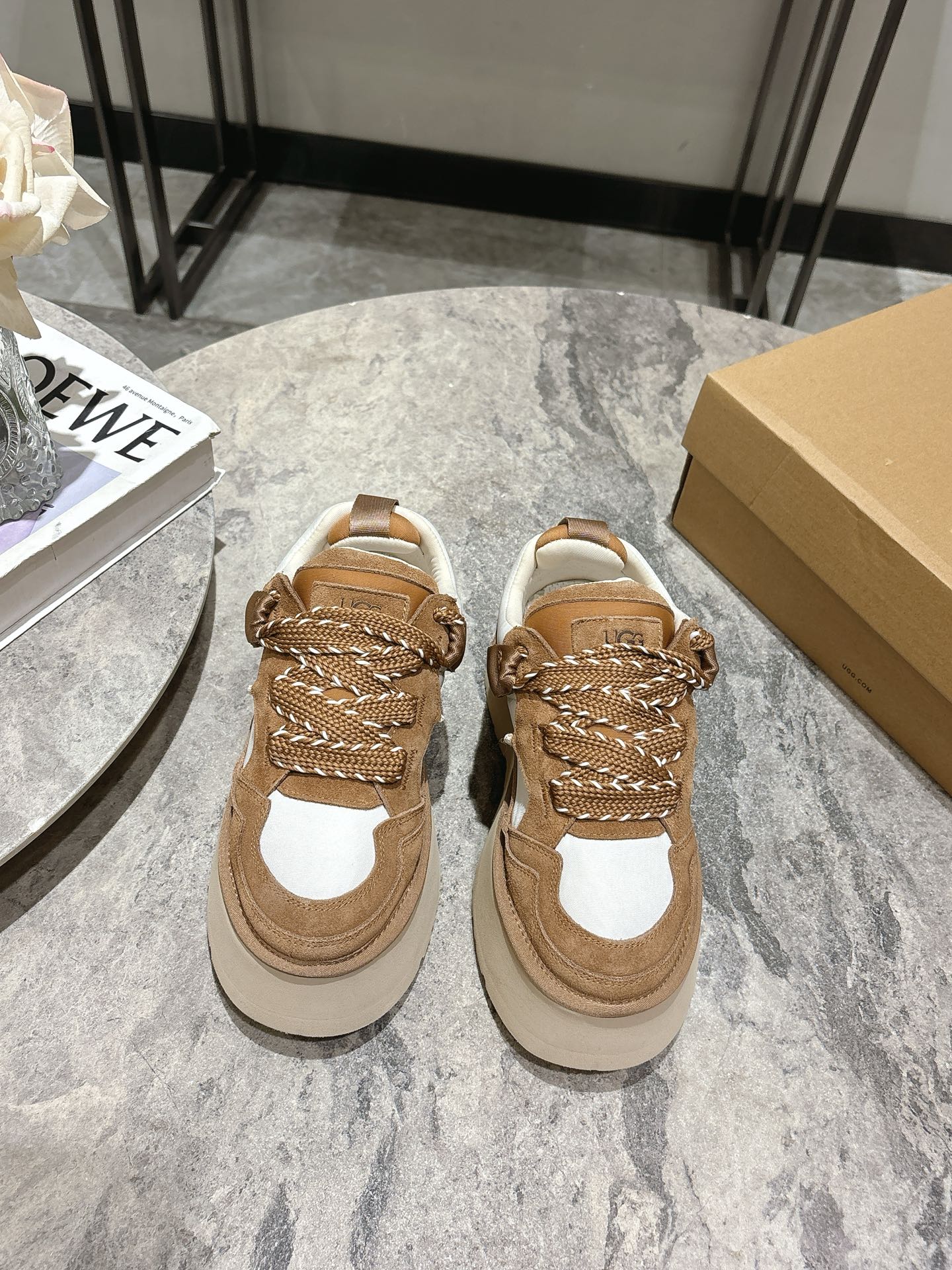 New UGG 775 Snow Boots: Lightweight Cloud-like Comfort with Fashionable Design - 图片 2