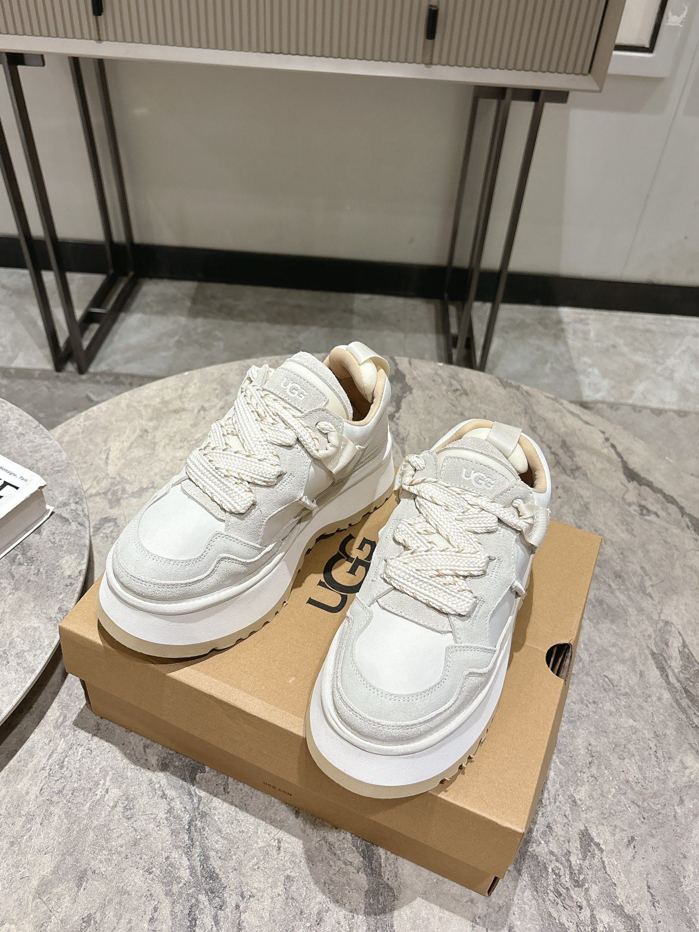 New UGG 775 Heavy-Floor Sneakers: Light as Clouds, Stylish and Comfortable - 图片 7