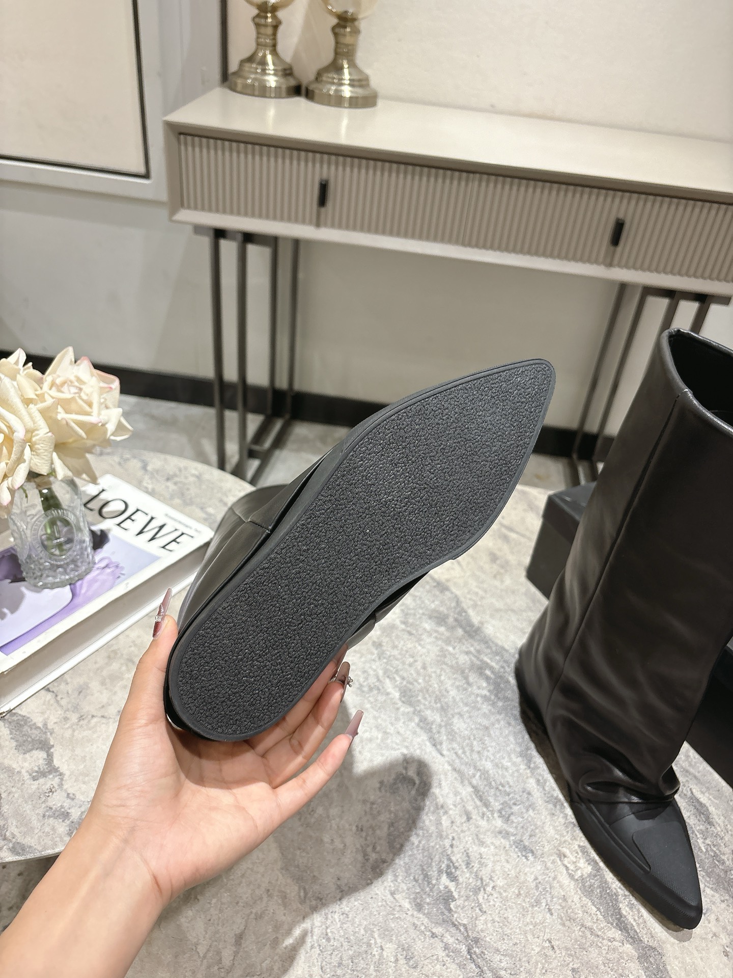 “Women’s Casual Black Shoes with 3cm Height Increase for Street Style and Comfort” - 图片 8