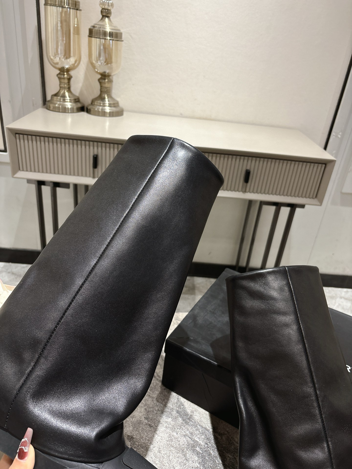 “Women’s Casual Black Shoes with 3cm Height Increase for Street Style and Comfort” - 图片 6