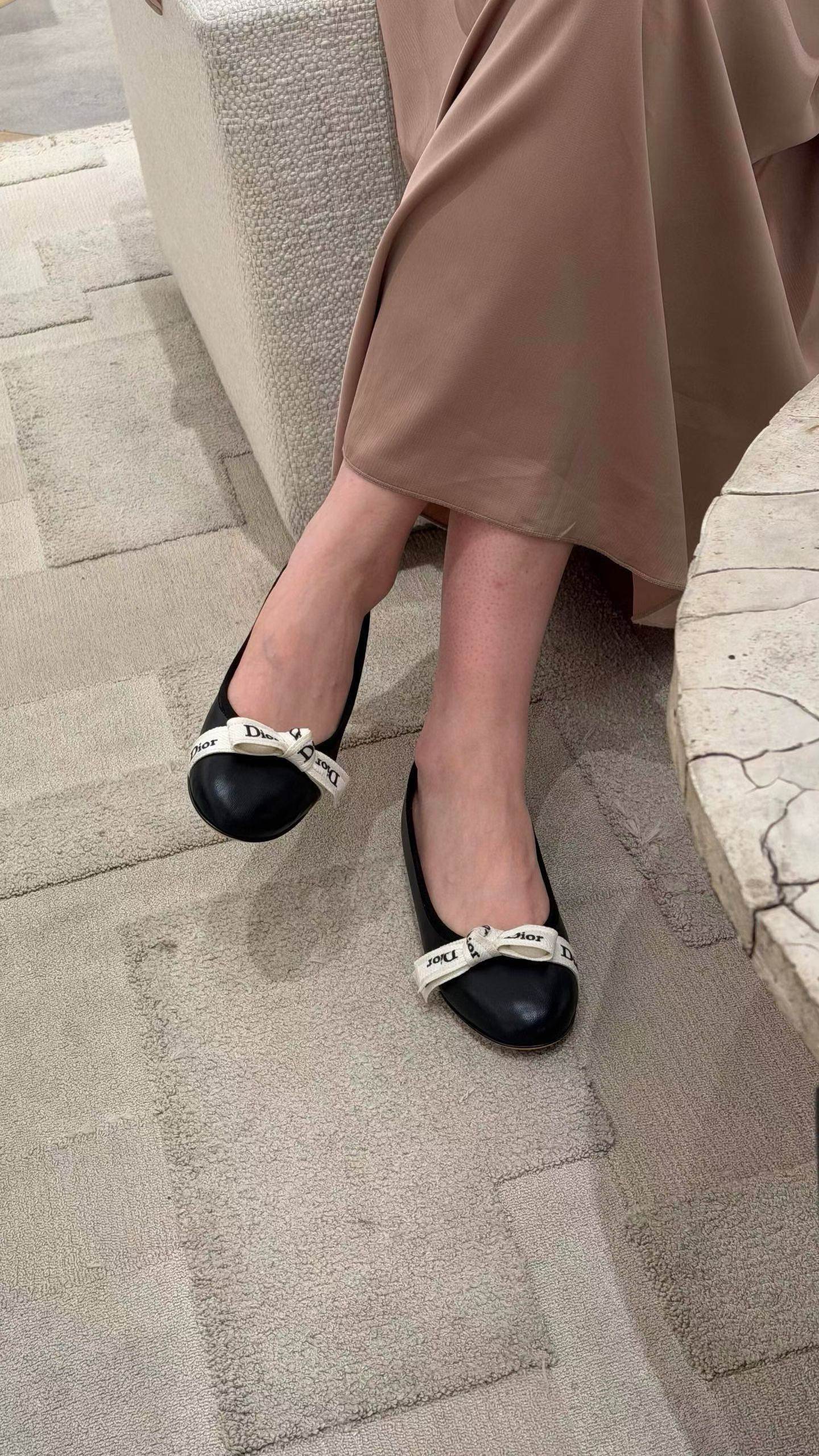 NO:921530,Upper foot picture, half slippers19860909上脚图,半拖单鞋,Women's Shoes