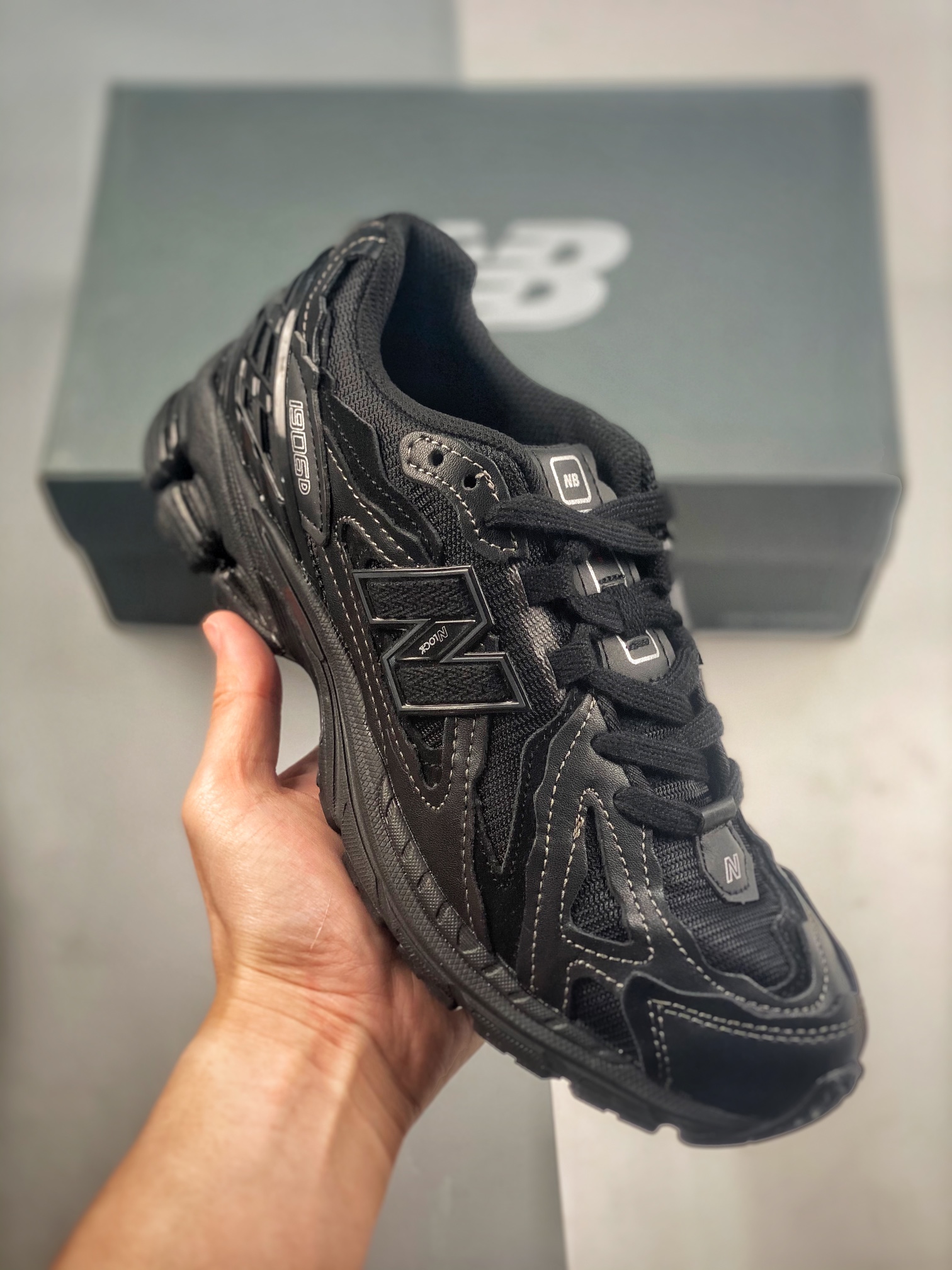 CX专供 毒版公司货 【NB】 New Balance NB 1906 此款简约大方的造型设计,给人以随性休闲的时尚格调,穿着舒适轻便,运动灵活自如,满足日常个性穿搭. cc