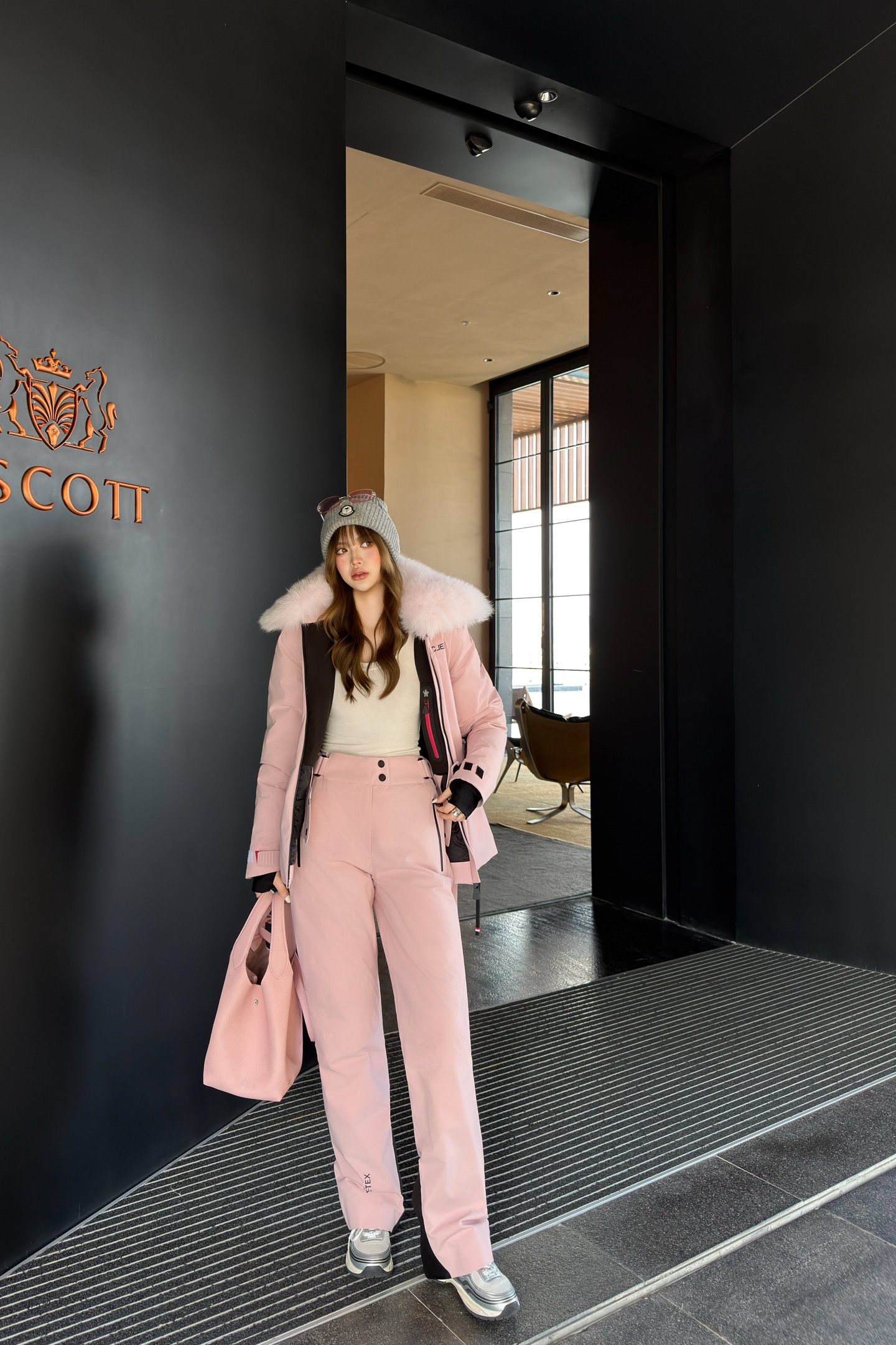 NO:683229,Upper body picture,,19860909上身图,,,Women's clothing