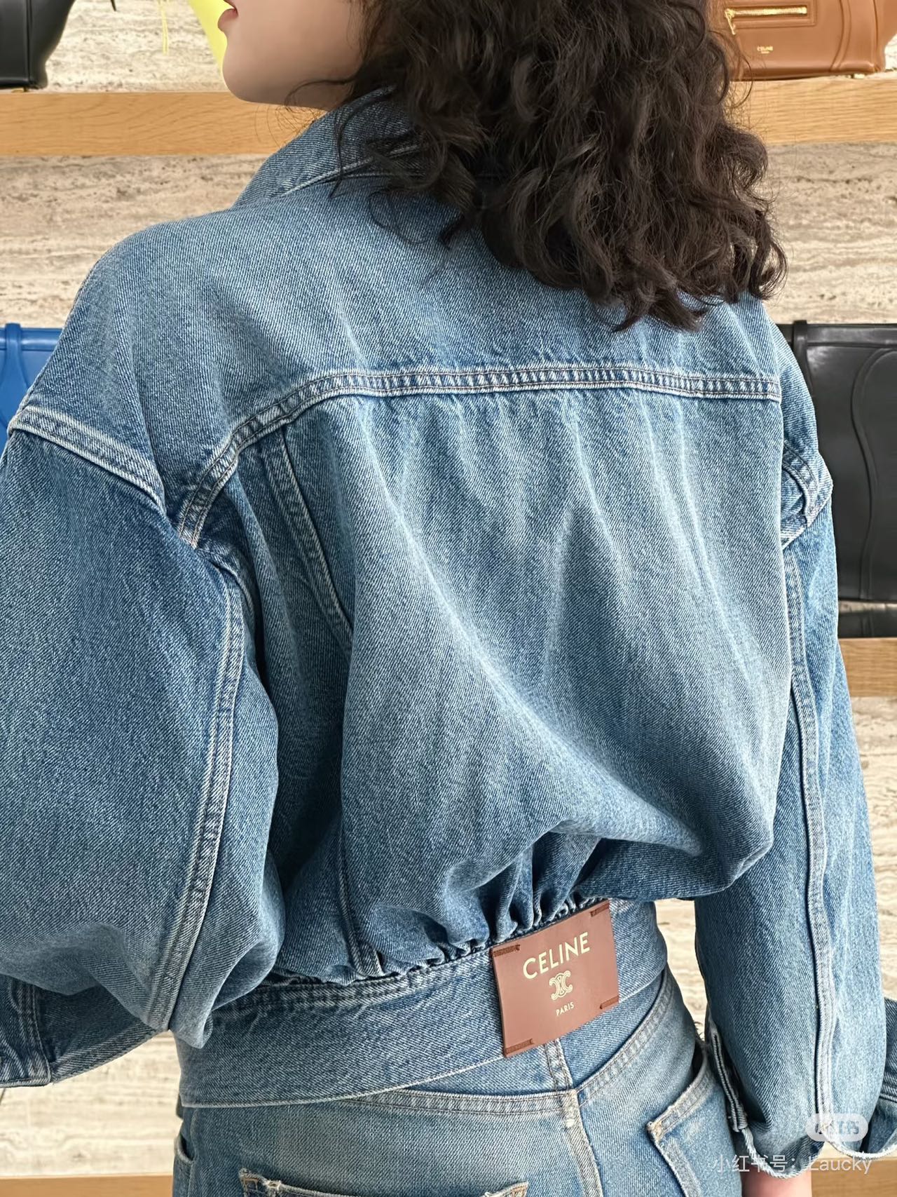 NO:710167,,,19860909,,,Women's clothing