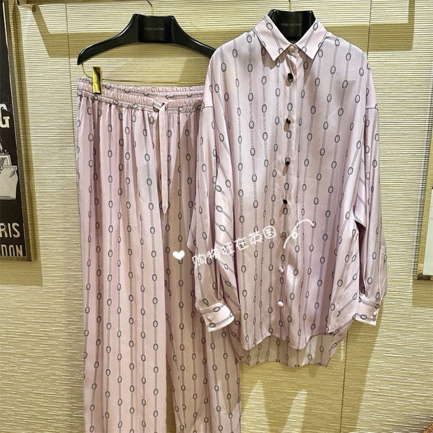 NO:798304,,,19860909,,,Women's clothing