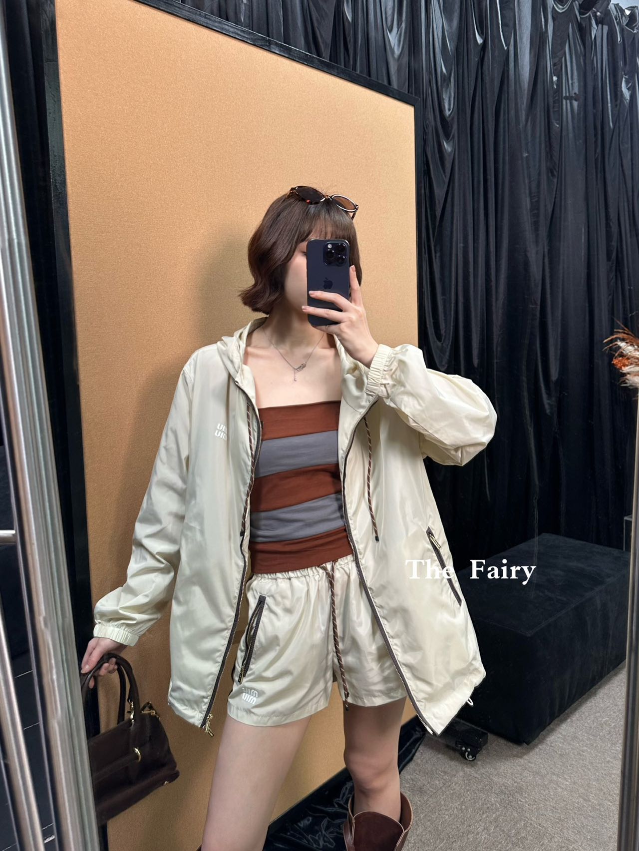 NO:800915,Jackets, shorts, tops, shorts, jackets & coats,19860909外套 短裤上身图,,shorts,jackets & coats,,Women's clothing