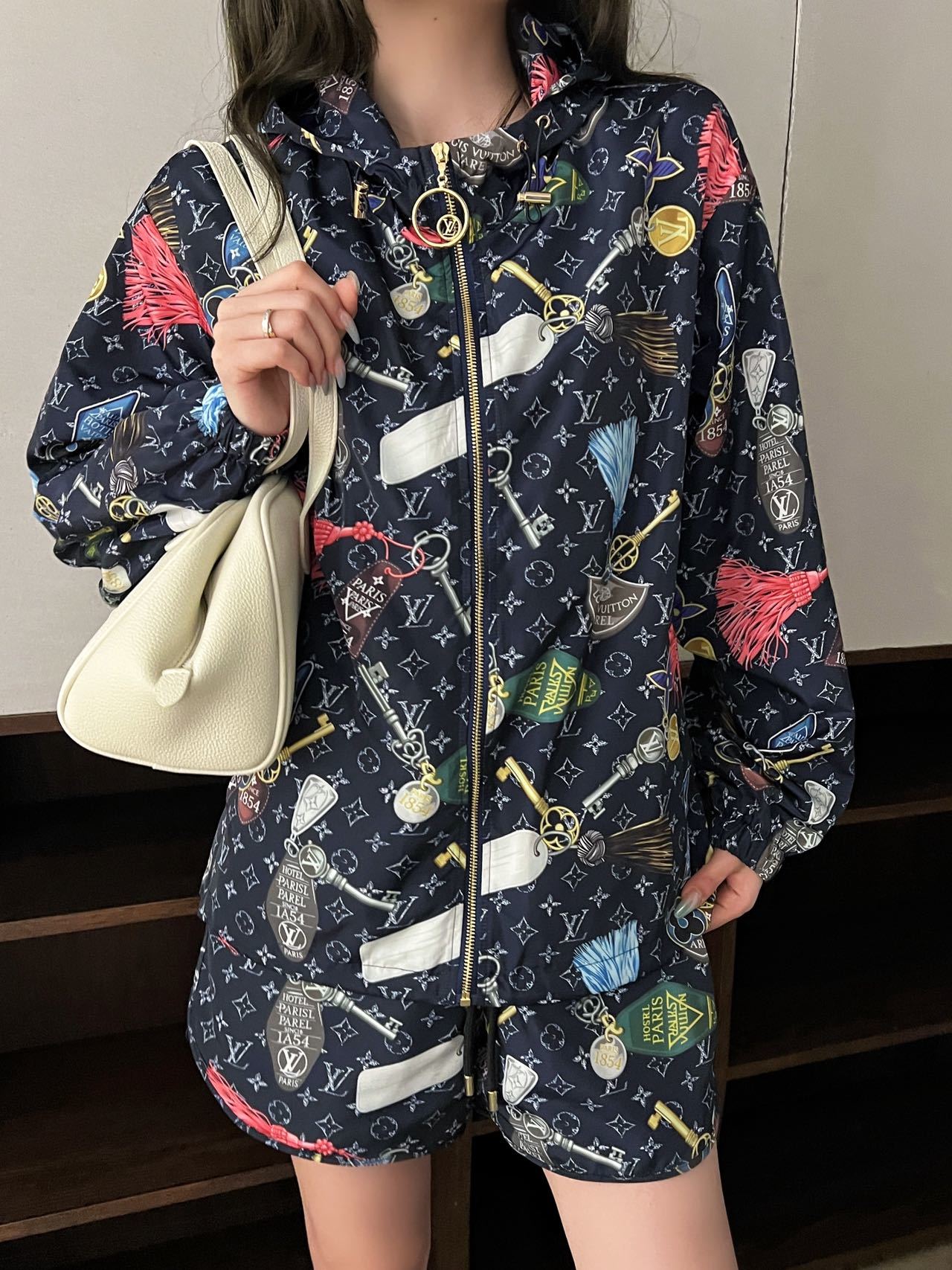 NO:808536,Upper body picture,,19860909上身图,,,Women's clothing
