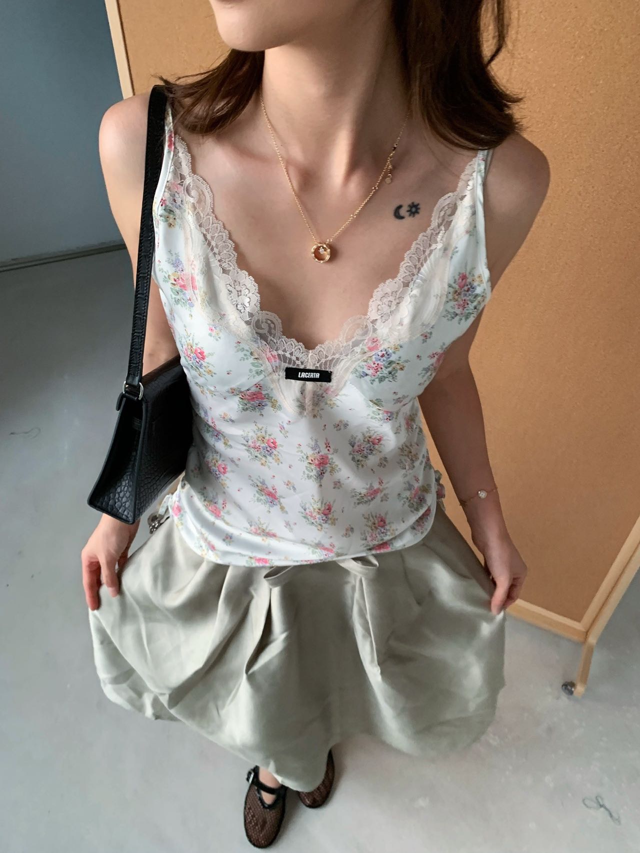 NO:837922,Upper body picture,,19860909上身图,,,Women's clothing
