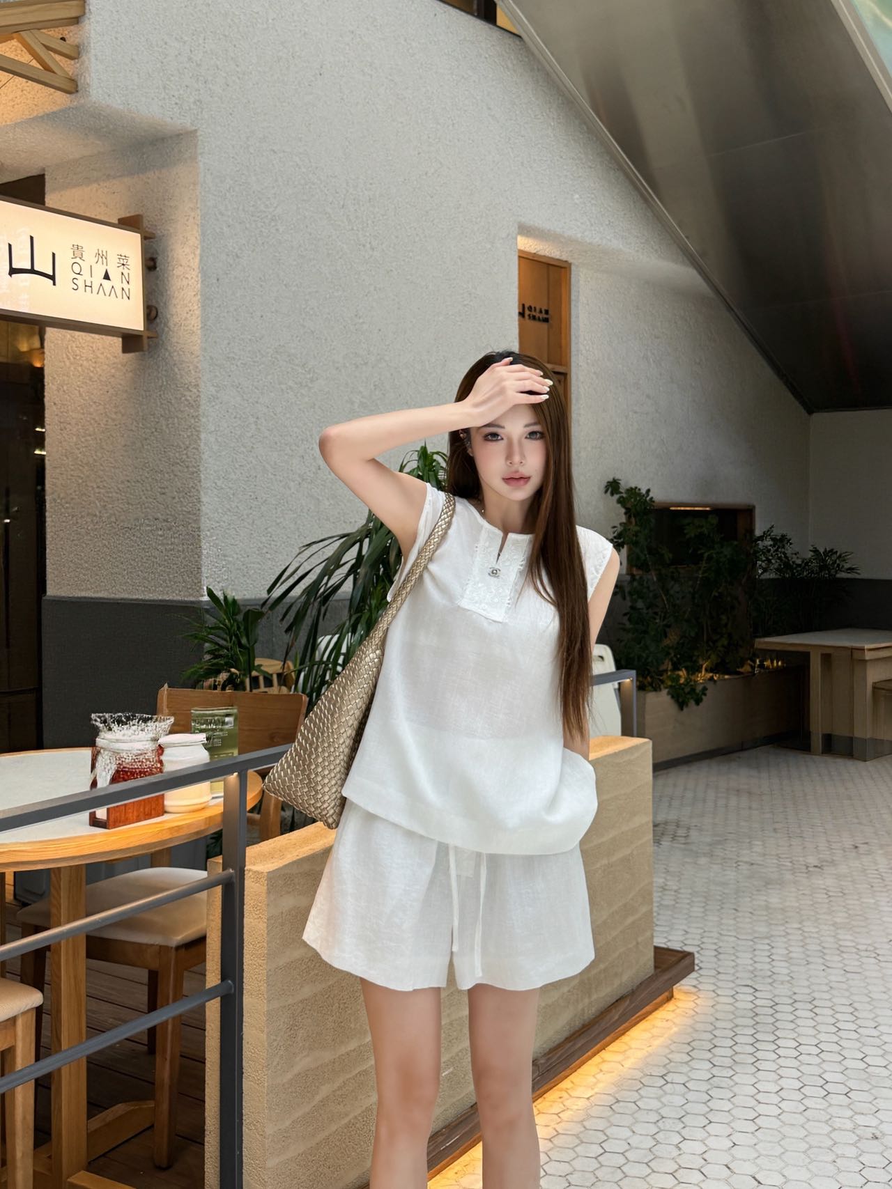 NO:893525,One set includes tops, shorts,19860909一套有 上衣短裤,,shorts,,Women's clothing