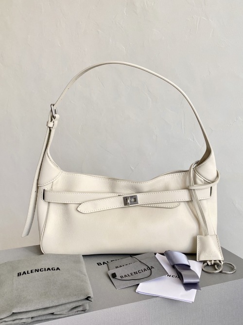 Balenciaga Bel Air Small Shoulder Bag - Stylish, Compact, and Versatile 15 Balenciaga Bel Air Small Shoulder Bag - Stylish, Compact, and Versatile