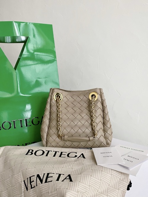 Bottega Veneta Andiamo Small Parachute Chain Bag - Stylish Summer Essential 2 Bottega Veneta Andiamo Small Parachute Chain Bag - Stylish Summer Essential