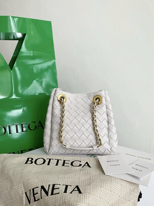 Bottega Veneta Andiamo Small Chain Bag - Stylish Woven Leather Design 3 Bottega Veneta Andiamo Small Chain Bag - Stylish Woven Leather Design