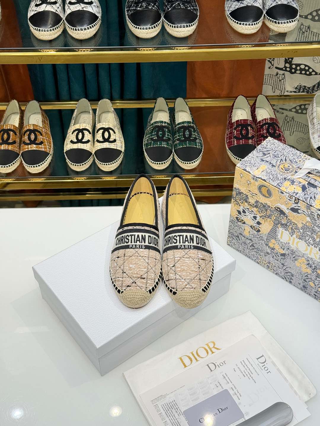 : ²⁰²5 𝐬𝐬 Dior DIOR principios de la primavera Nueva Explosión de zapatos de pescador Simple atmos