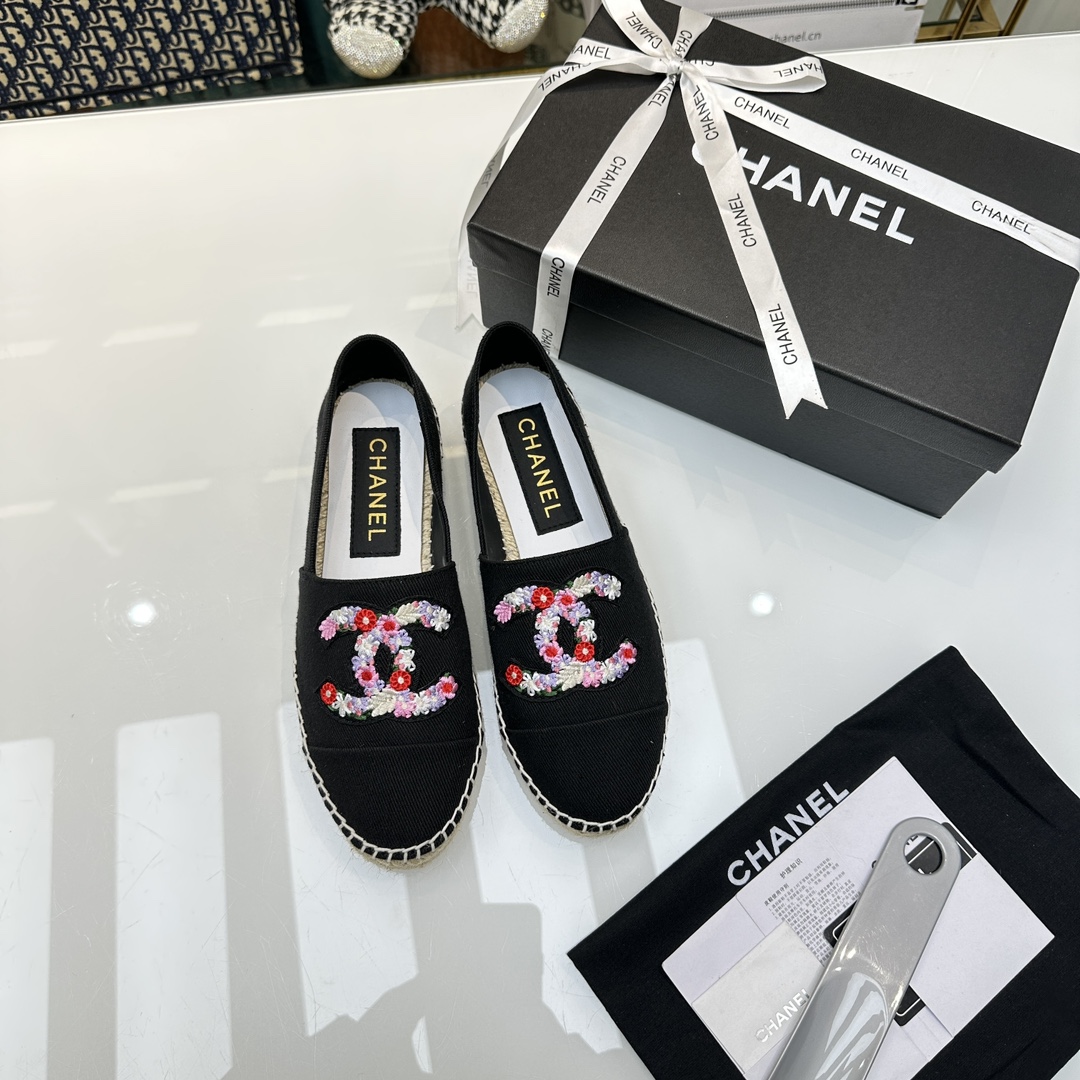 NO:234442,., Chanel Fisherman's Shoes New Color Top Version (can be added with outer packaging white box) with great texture. Size 35-40. (34.41.42 customized), single shoes, chanel, espadrilles19860909. ,香奈儿渔夫鞋 新色 顶级版本（可加外包装白盒）质感棒棒的 码数35-40.（34.41.42订做）,单鞋,chanel,espadrilles,Women's Shoes
