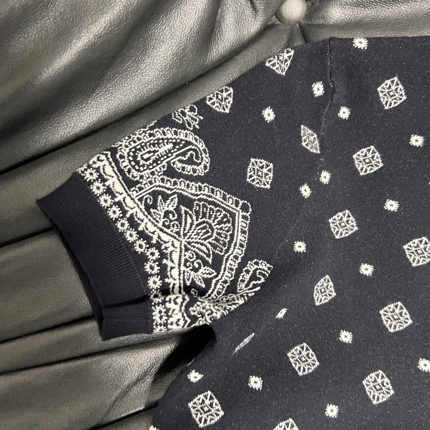 MiuMi*Mum 25ss New Series: Single-Handed Female Suit Packed with Floral Logo Designs - 图片 5