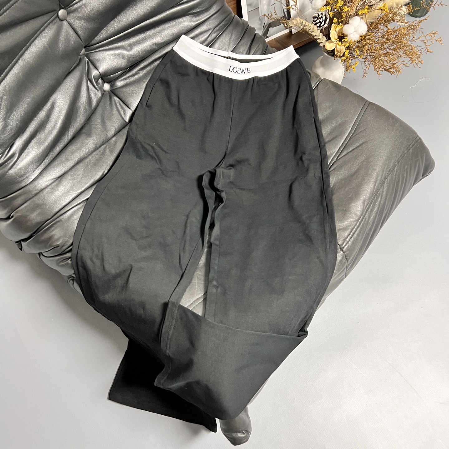Trendy Women’s Suit Set for Active Lifestyle: Classic Colors, Comfortable Design, Versatile Wearability - 图片 3
