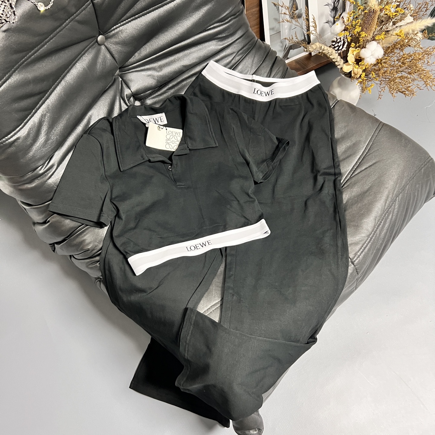 Trendy Women’s Suit Set for Active Lifestyle: Classic Colors, Comfortable Design, Versatile Wearability - 图片 2